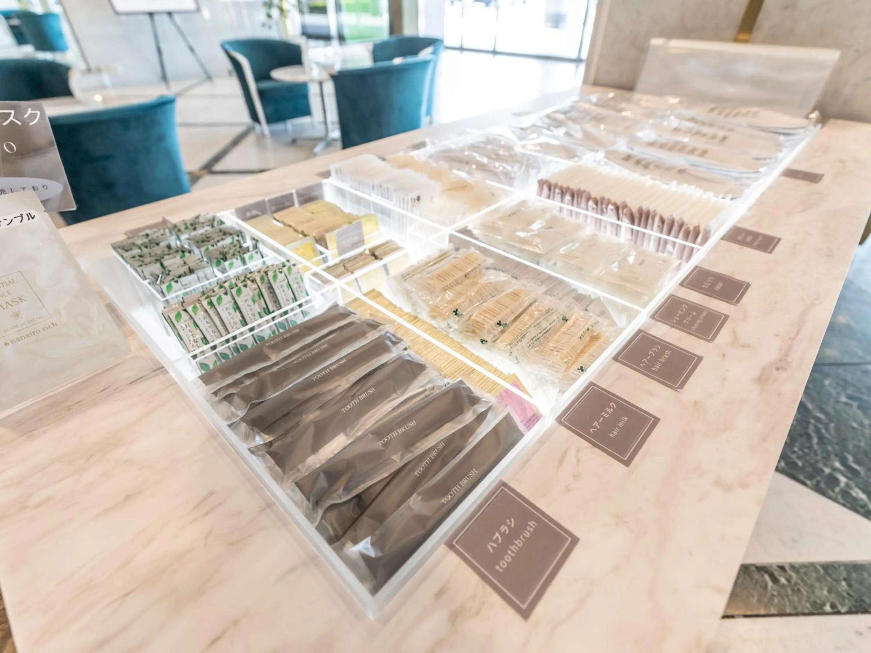 Area and facilities in Century Plaza Hotel