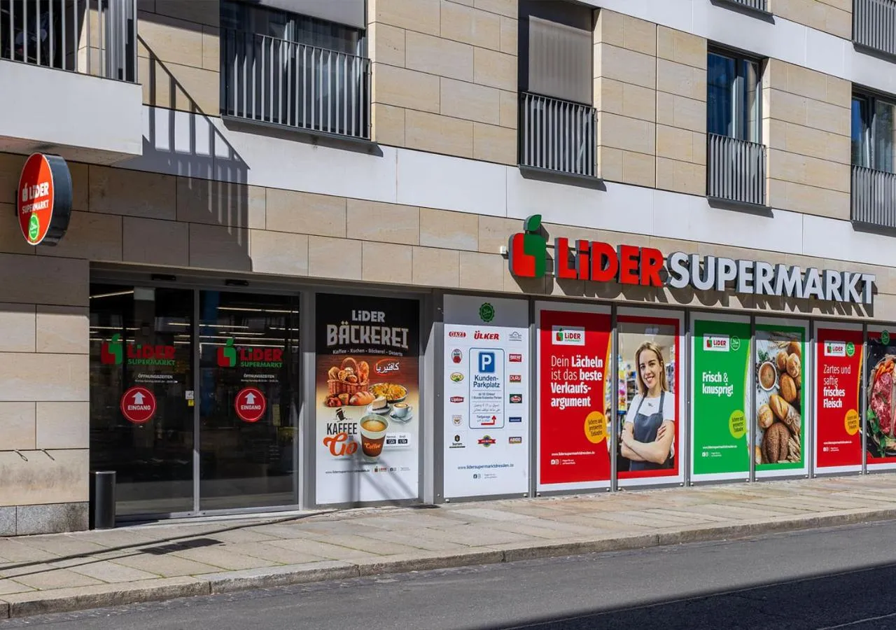 Supermarket/grocery shop in Residenz am Zwinger