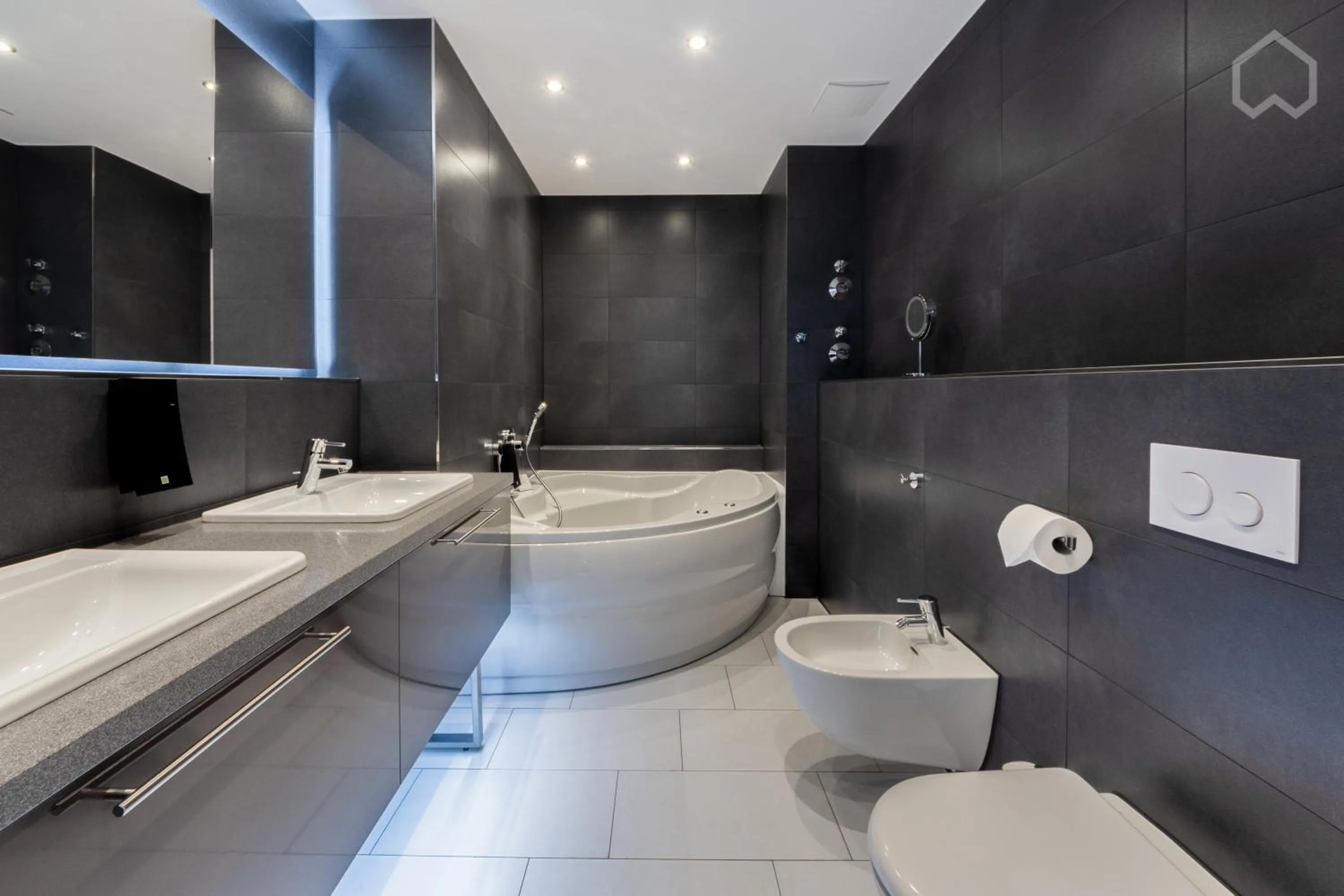 Bathroom in Residenz am Zwinger