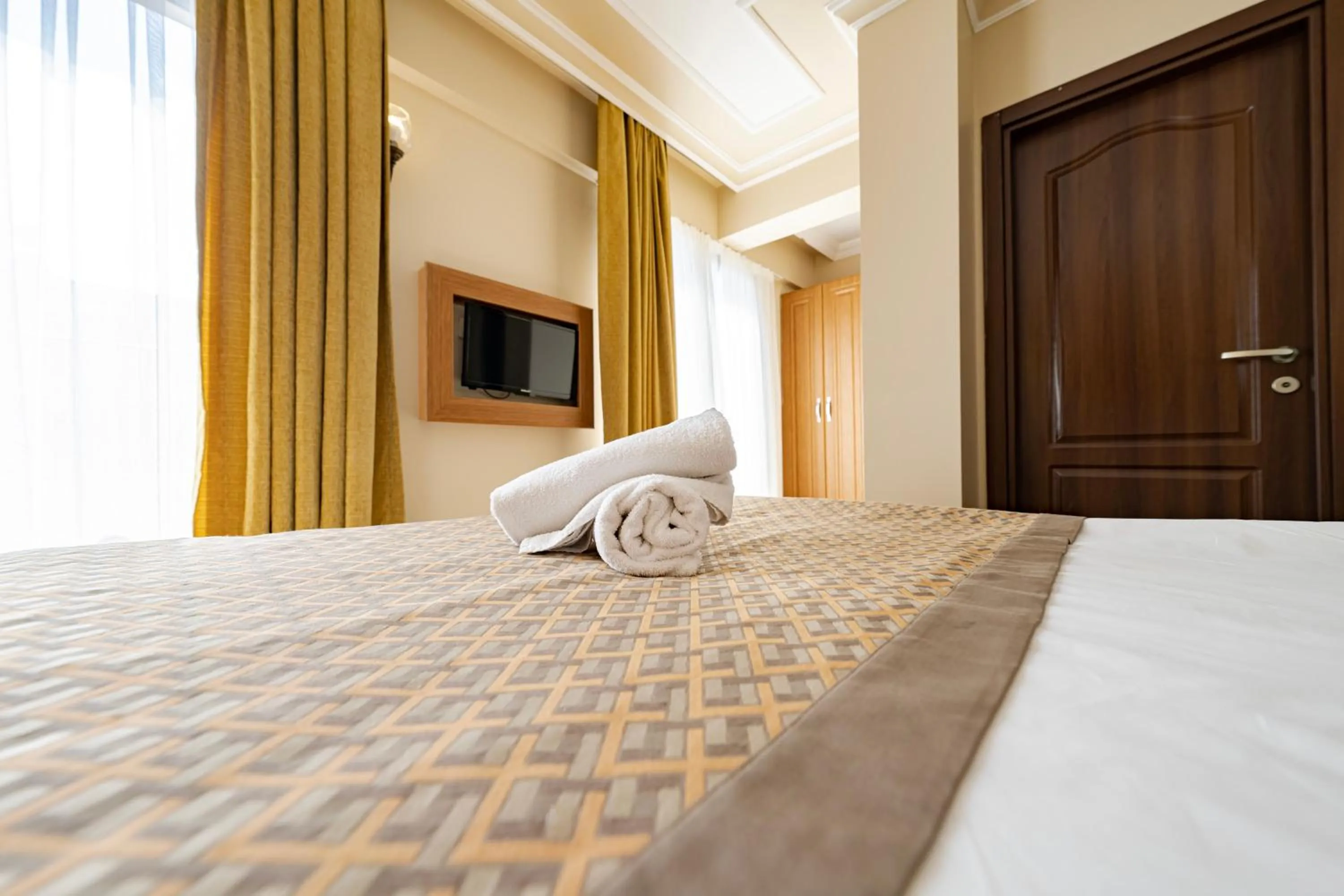 Photo of the whole room, Bed in Grand Hamit Hotel