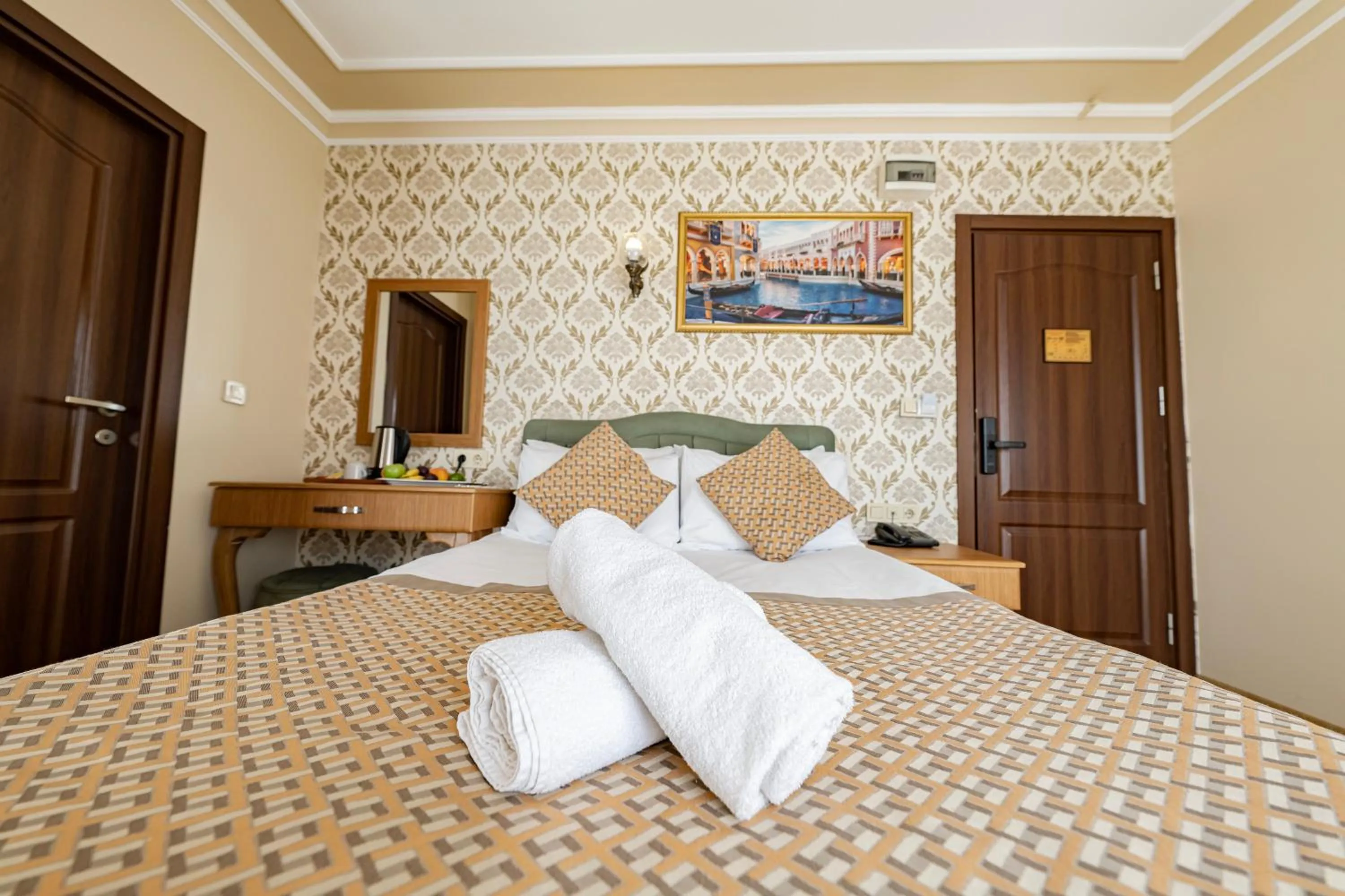 Photo of the whole room, Bed in Grand Hamit Hotel