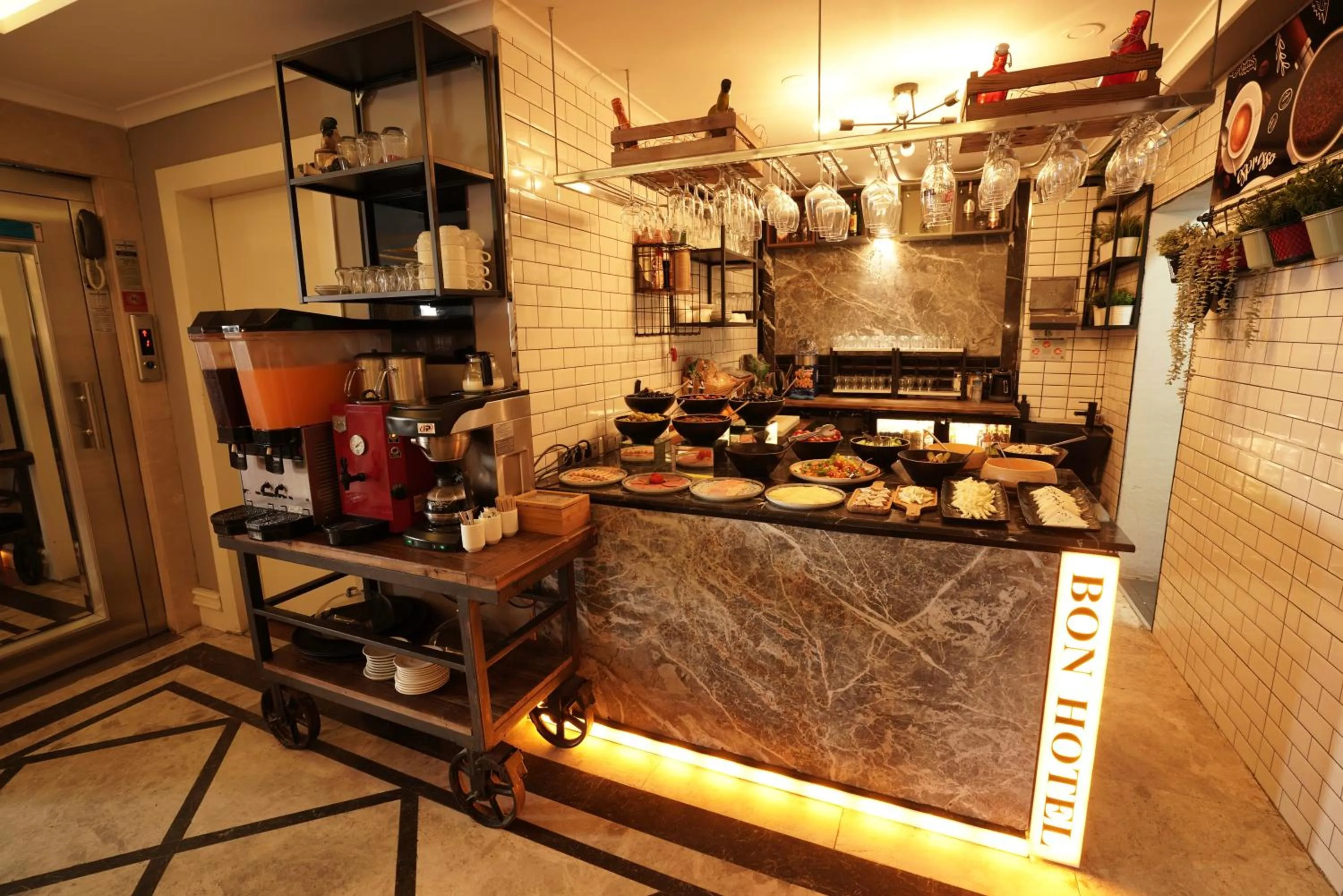 Breakfast in Bon Hotel Old City