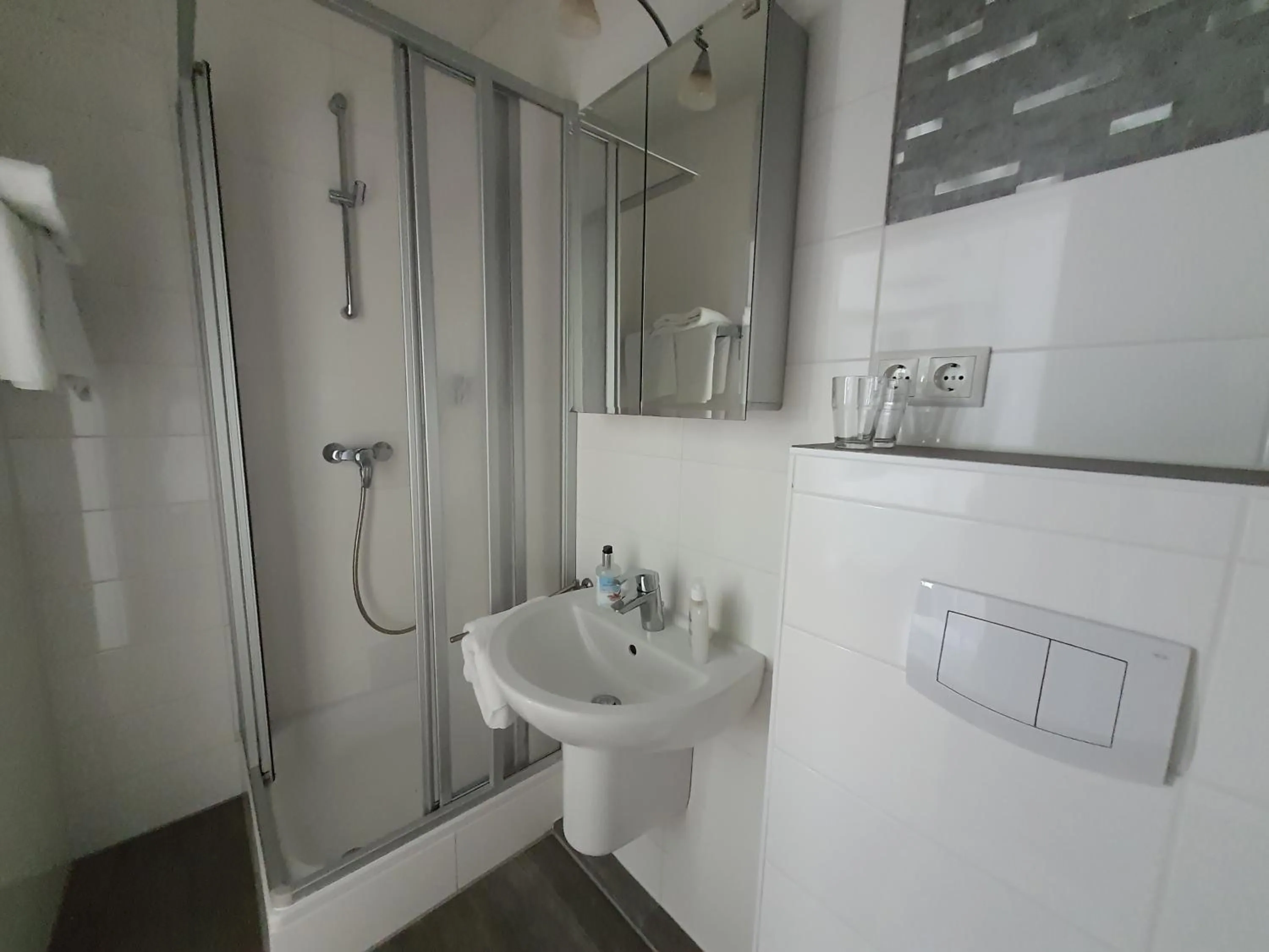 Shower in Haus Achtern Diek in erster Reihe am Meer