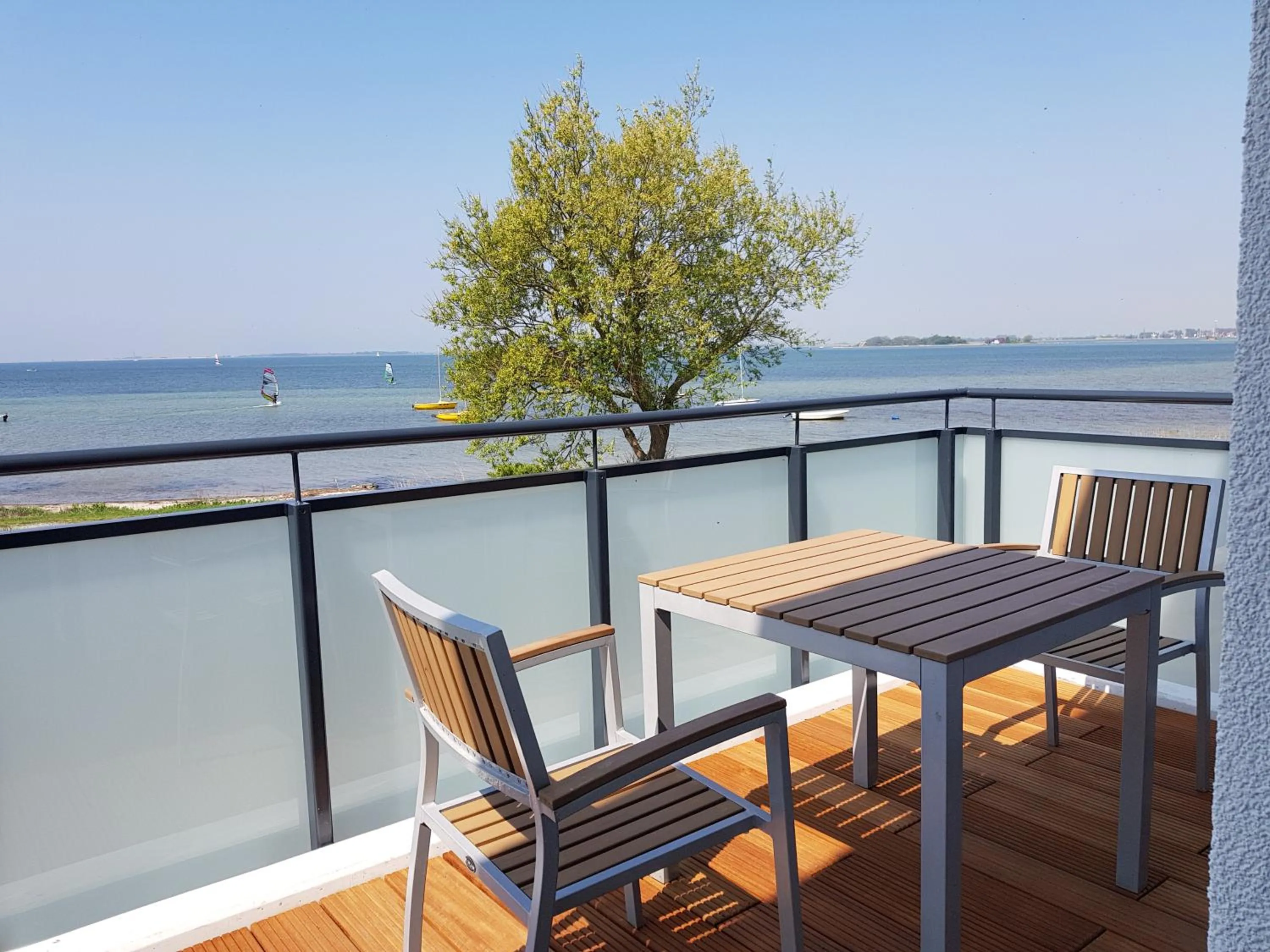 Balcony/Terrace in Haus Achtern Diek in erster Reihe am Meer