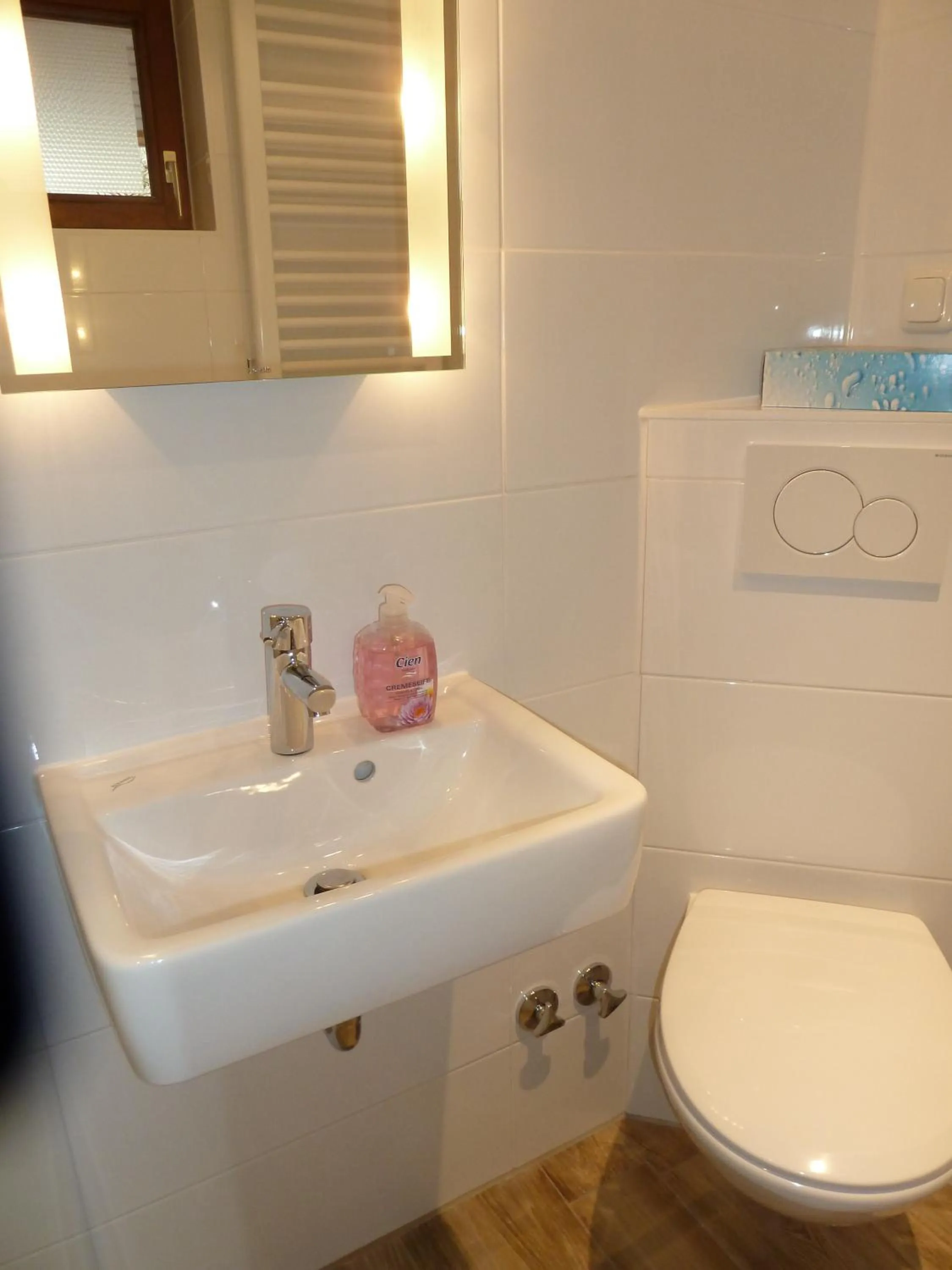 Decorative detail in Haus Achtern Diek in erster Reihe am Meer