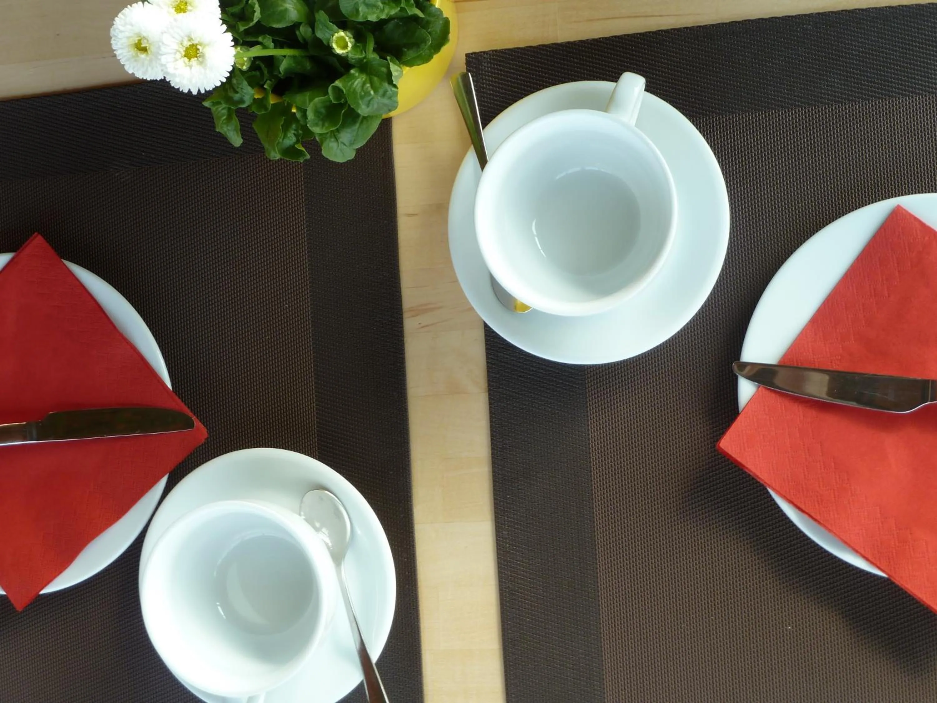 Continental breakfast in Haus Achtern Diek in erster Reihe am Meer