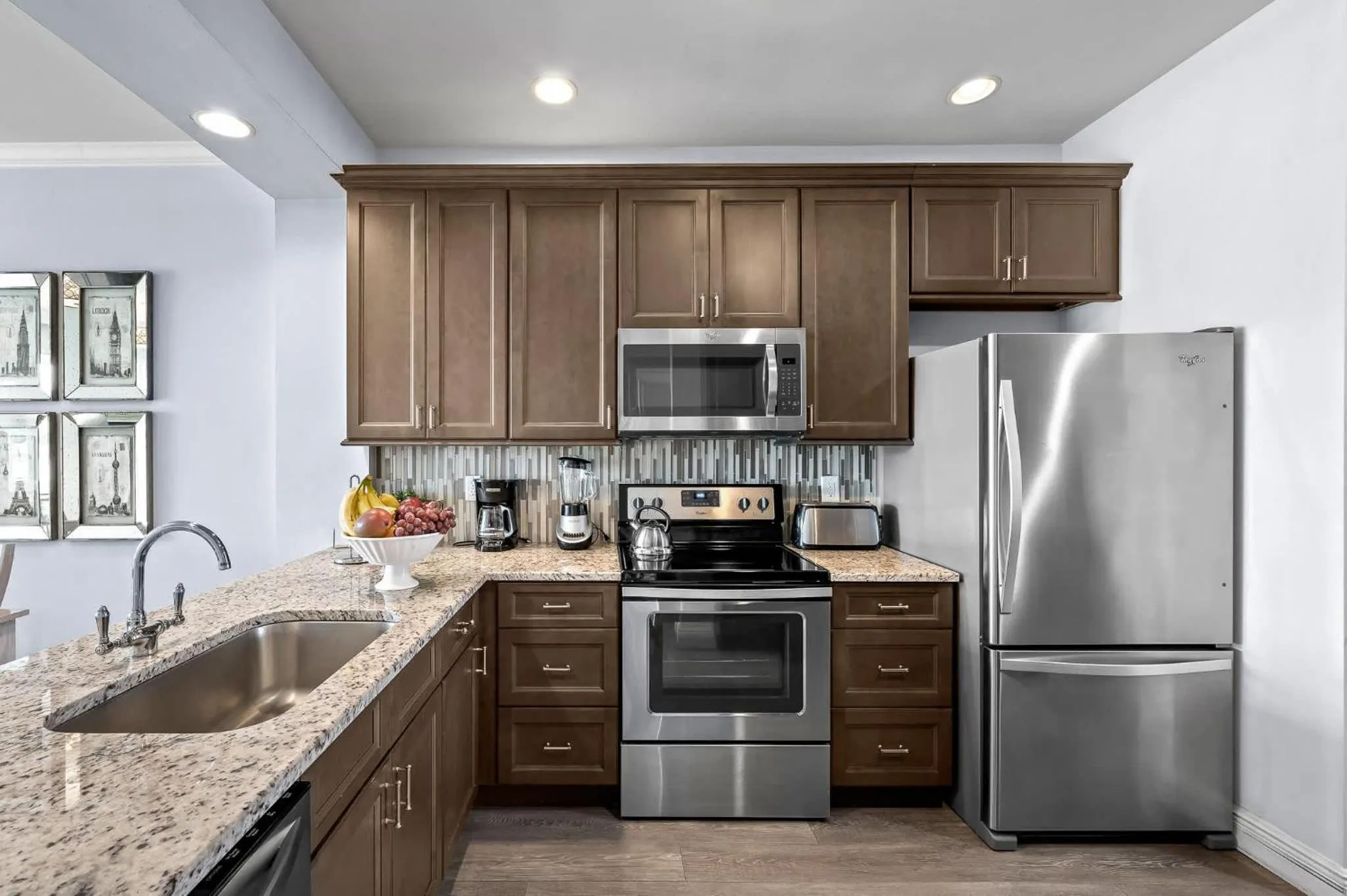 Coffee/tea facilities in Bologna Golf Condo in the Lely Resort