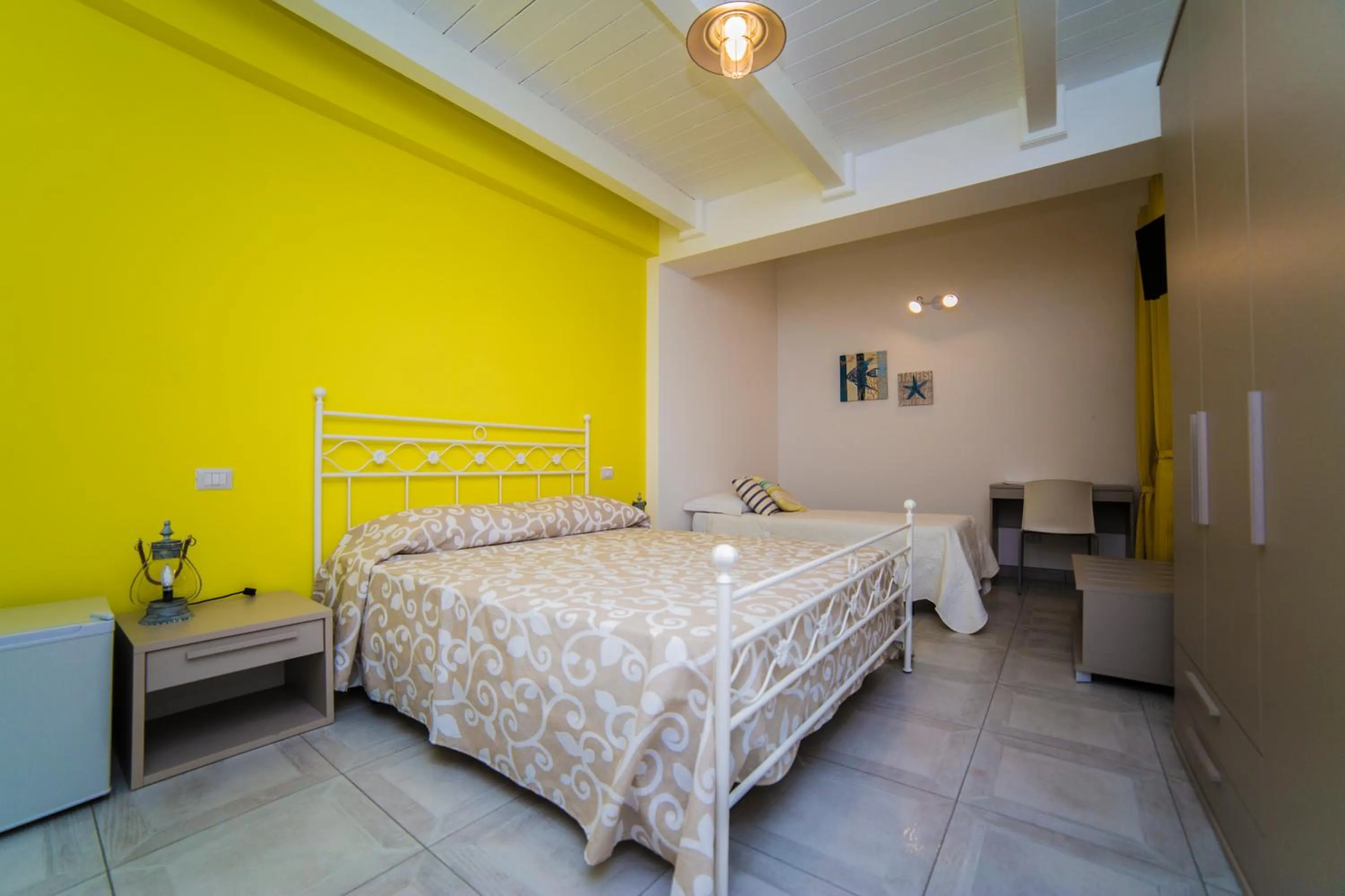 Photo of the whole room, Bed in B&B A due Passi dal Mare