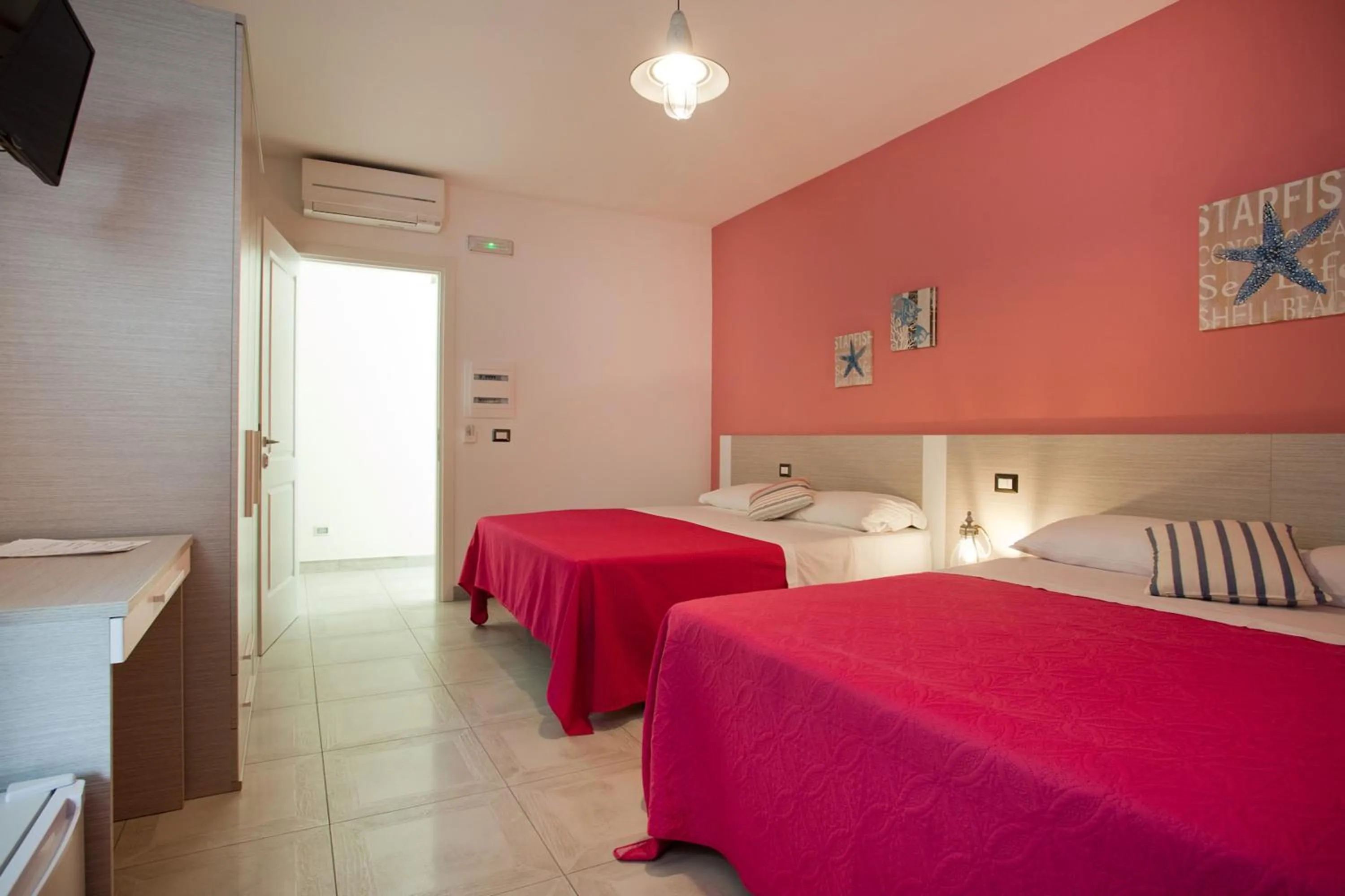 Photo of the whole room, Bed in B&B A due Passi dal Mare