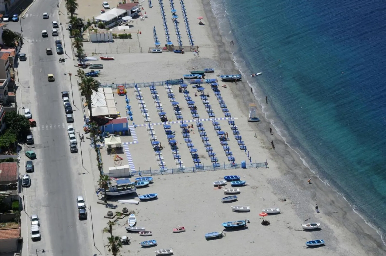 Natural landscape in B&B A due Passi dal Mare