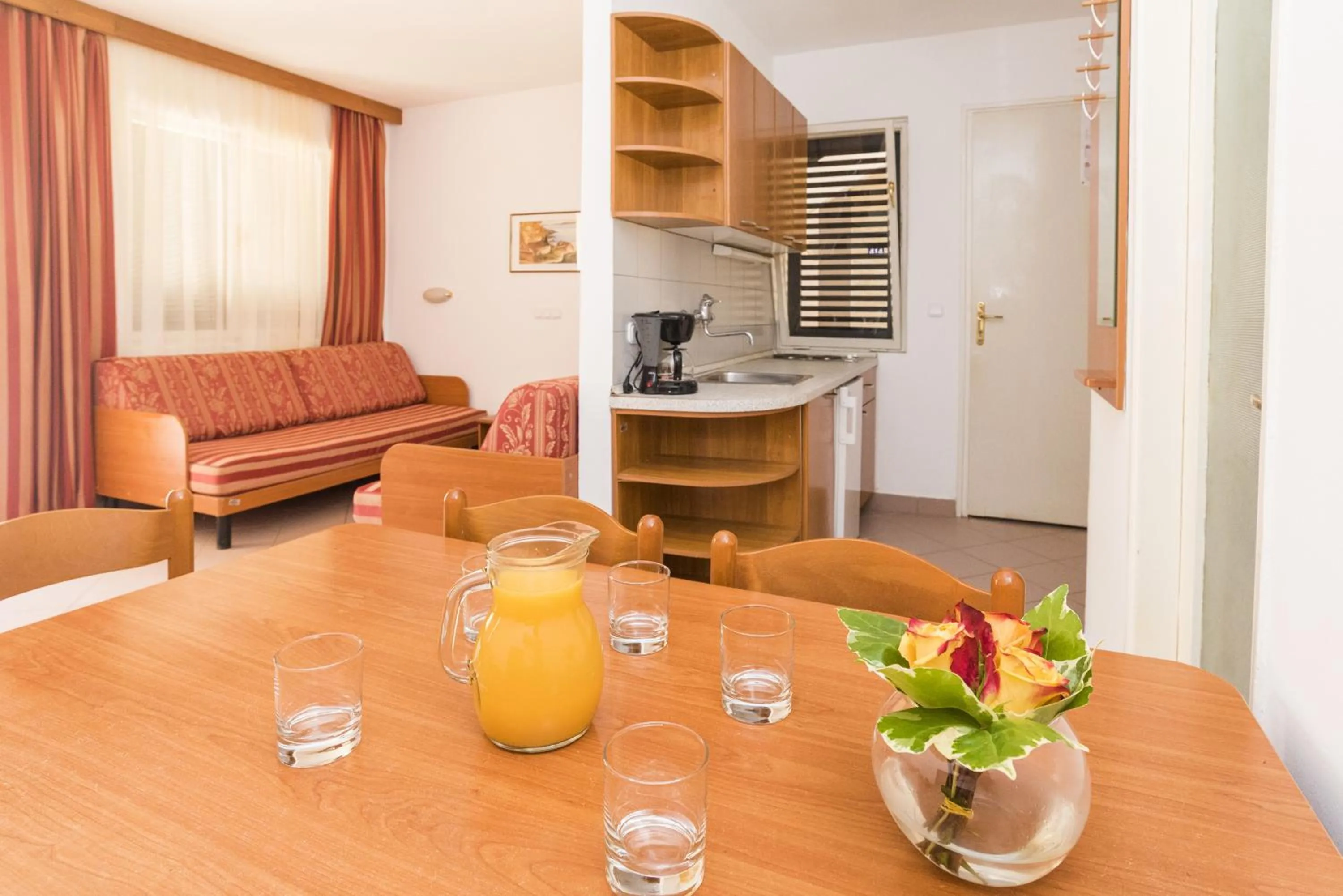 Kitchen or kitchenette in Apartments Polynesia Plava Laguna