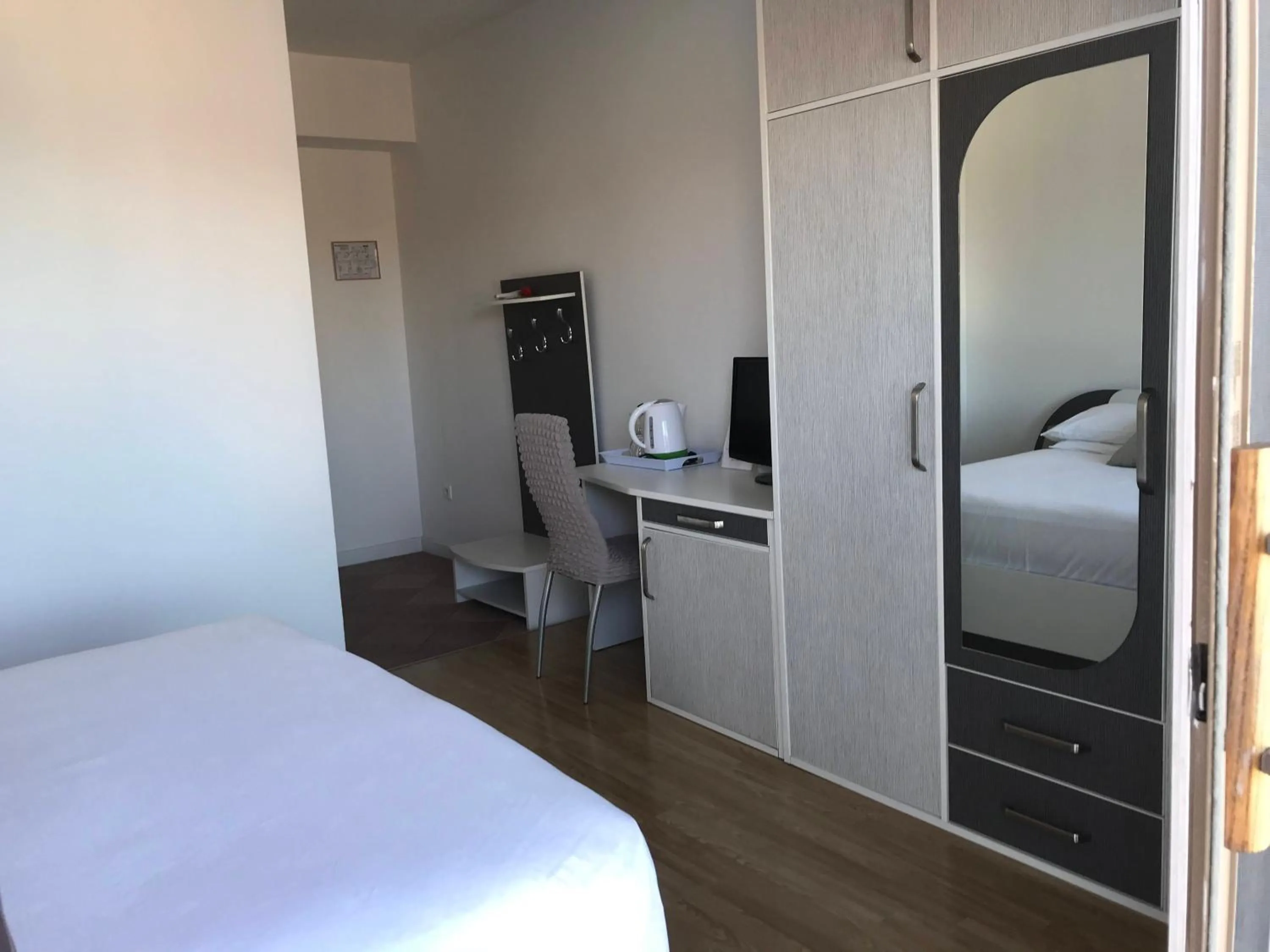 Bedroom, Bed in Pink Inn