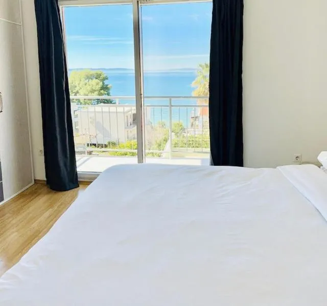 View (from property/room), Bed in Pink Inn