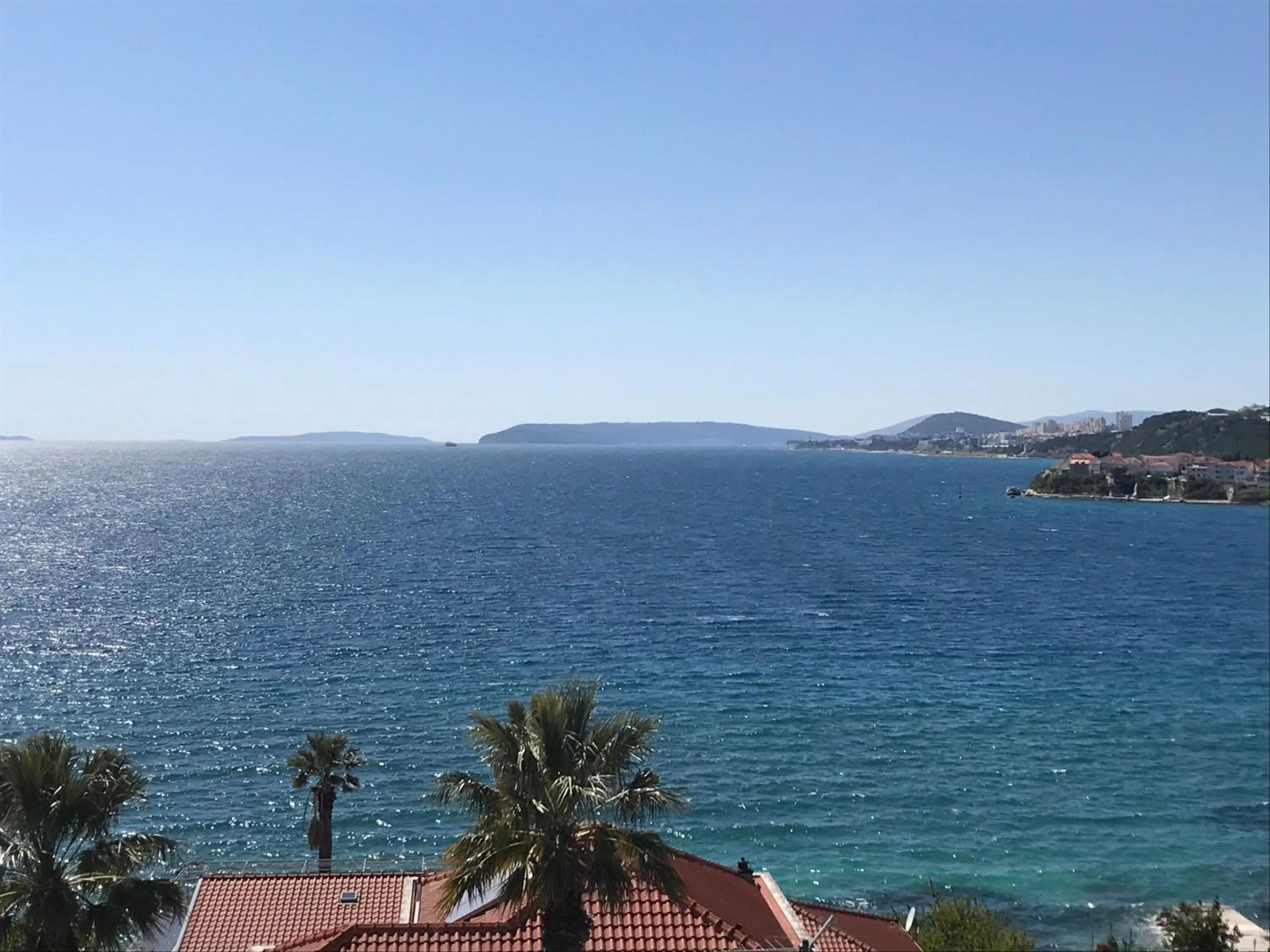 Sea view in Pink Inn