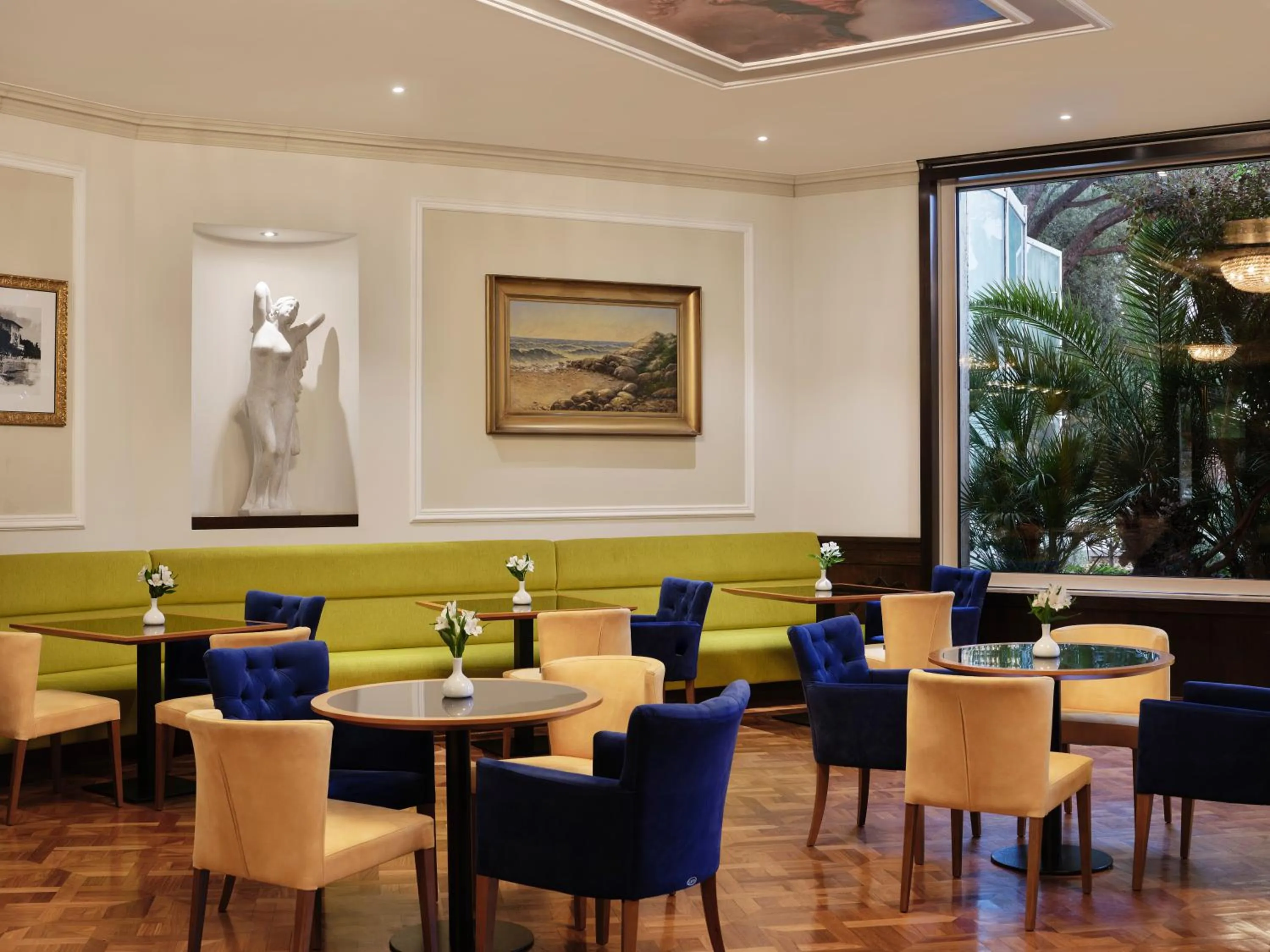 Lounge or bar in Amadria Park Hotel Milenij