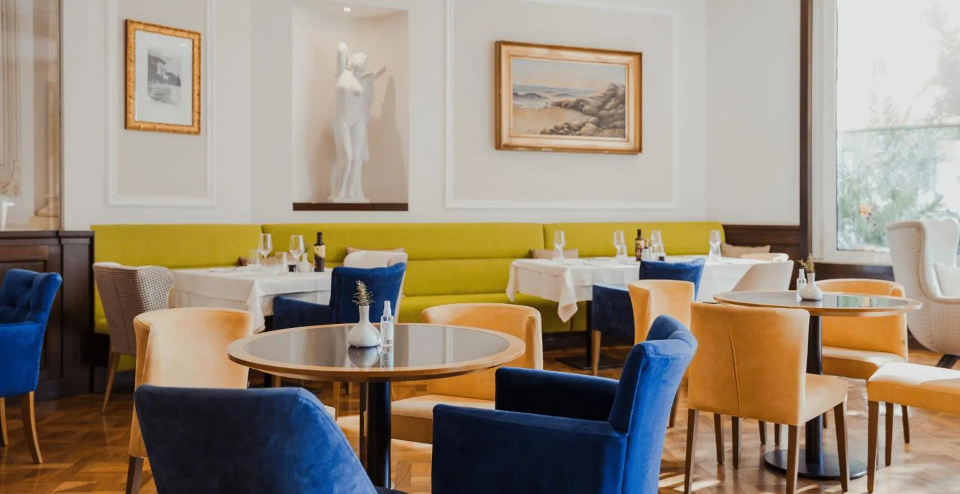 Restaurant/places to eat in Amadria Park Hotel Milenij