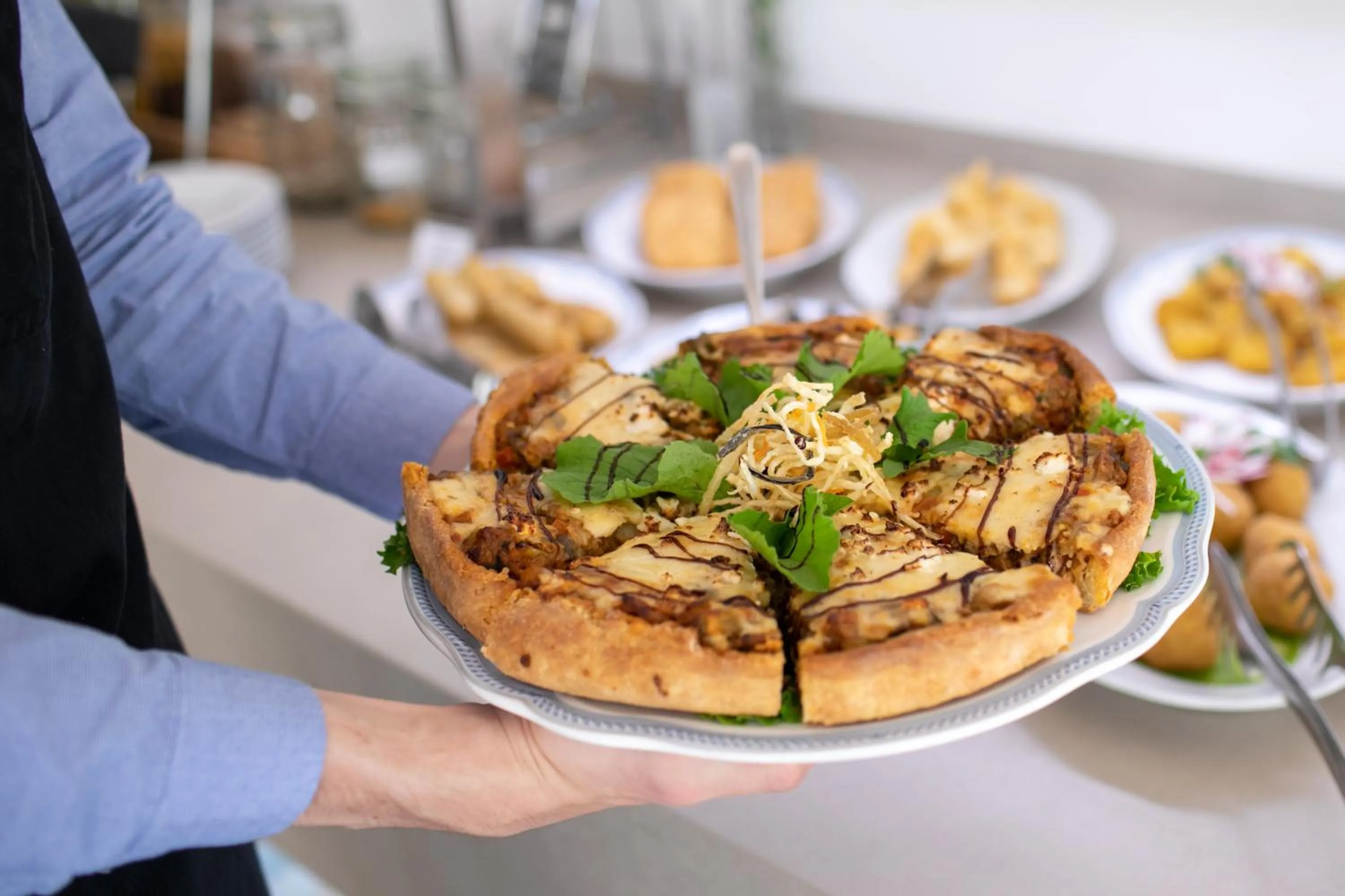 Restaurant/places to eat in Hotel Manora