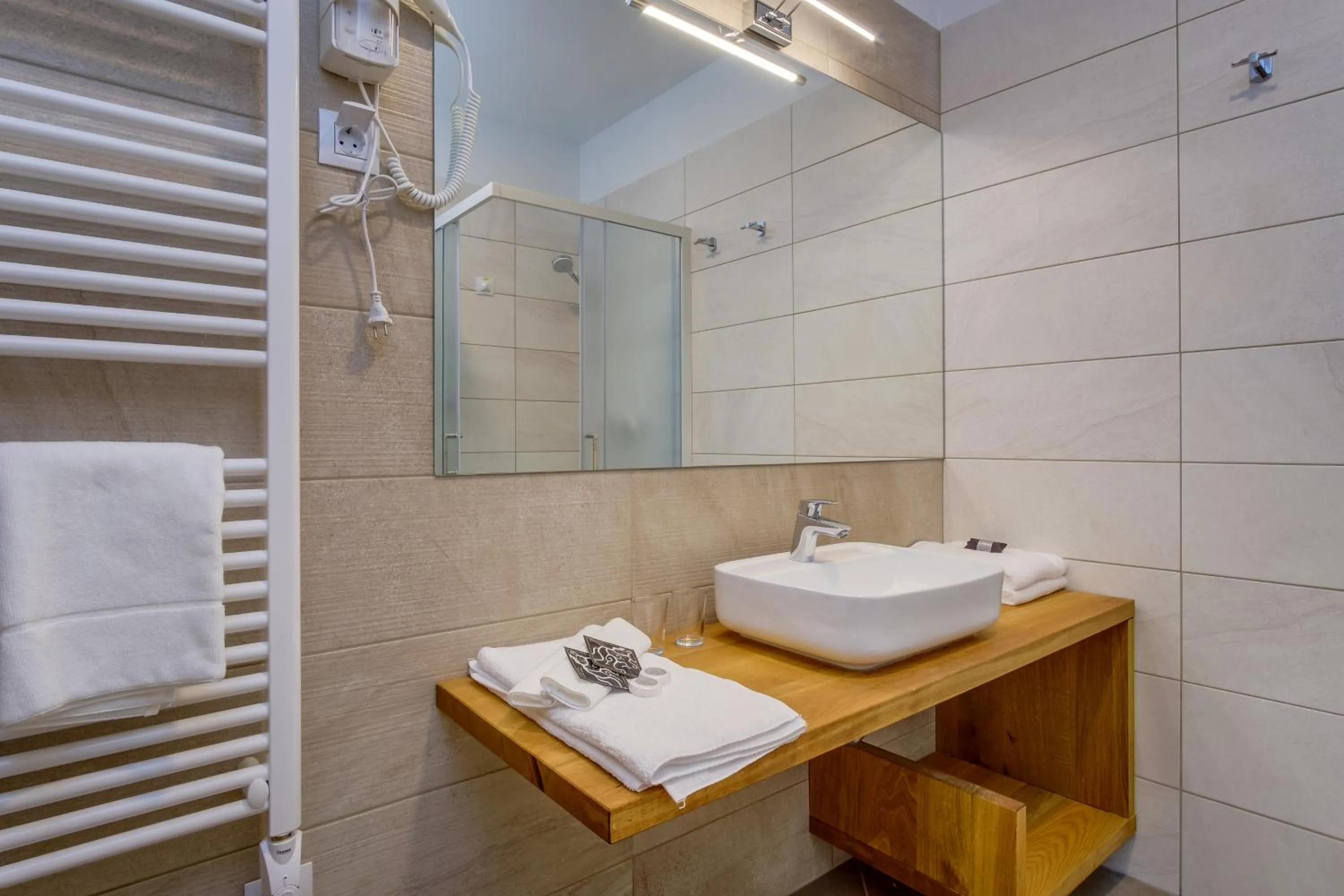 Bathroom in Hotel Manora