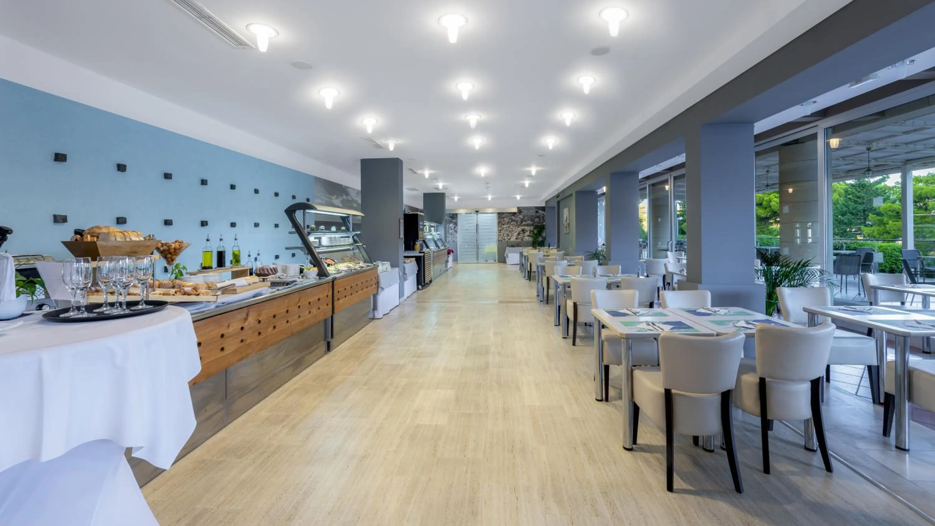 Restaurant/places to eat in Hotel Uvala