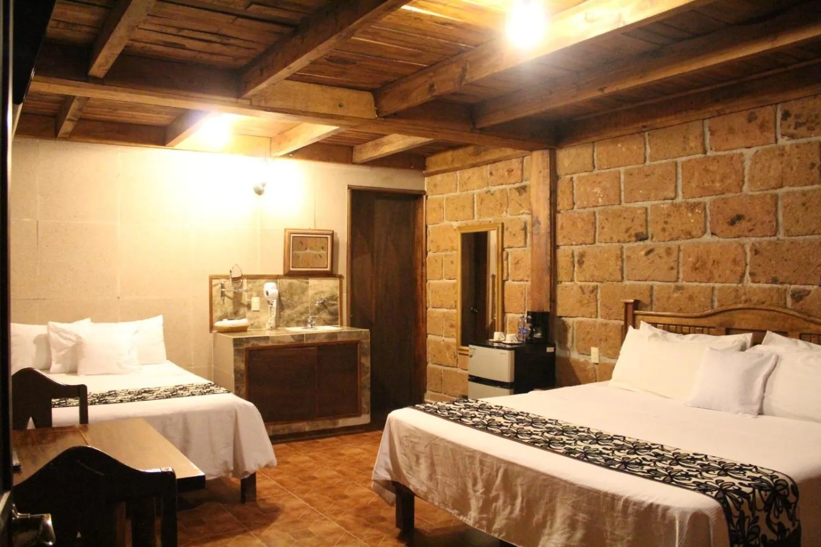 Photo of the whole room, Bed in Hotel Real Nirvana