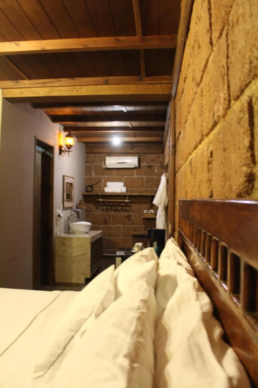 Bed in Hotel Real Nirvana