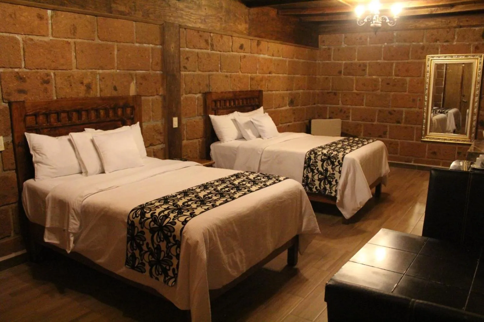 Photo of the whole room, Bed in Hotel Real Nirvana