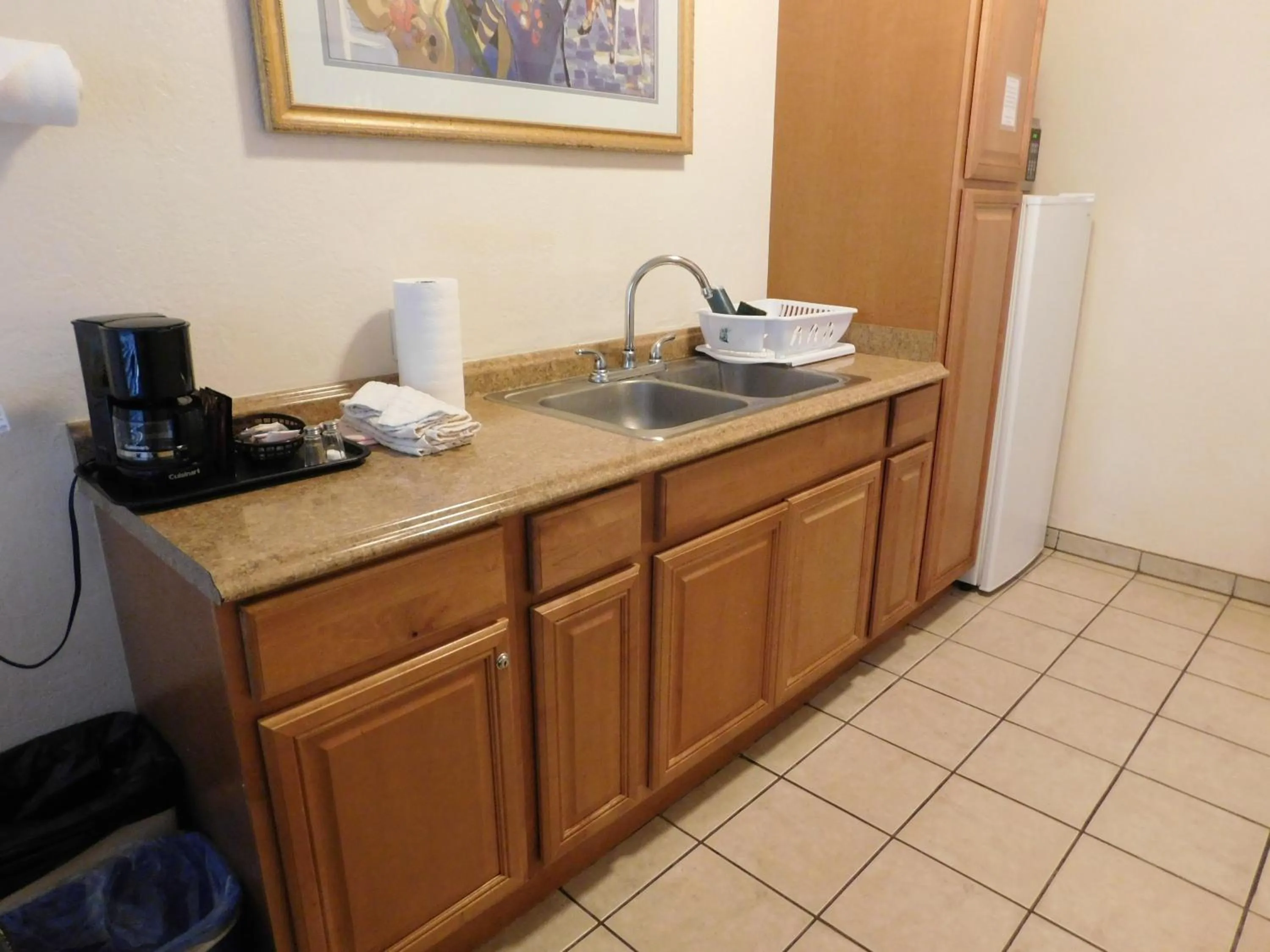 Kitchen or kitchenette in Capitola Venetian Vacation Rentals