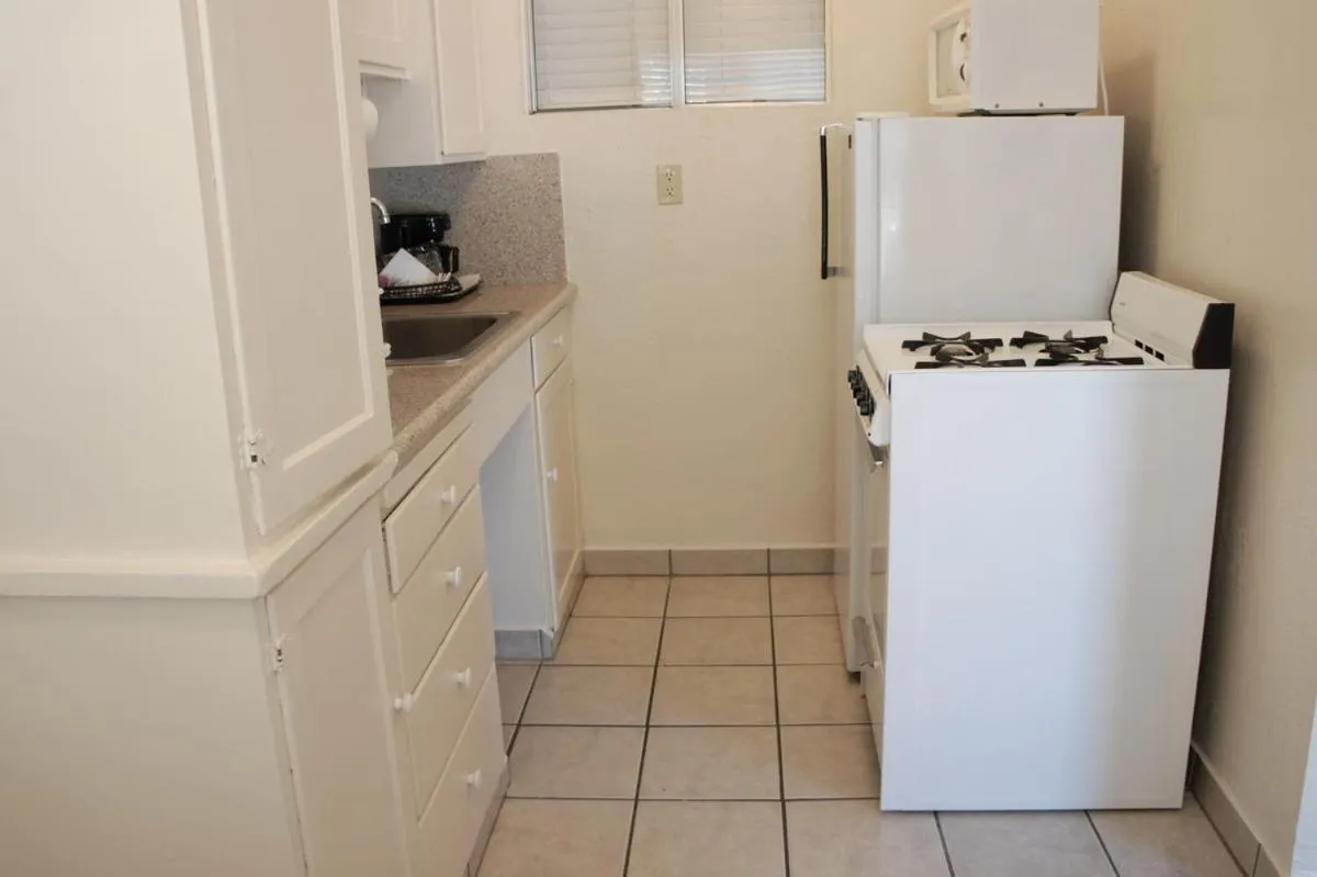 Kitchen or kitchenette in Capitola Venetian Vacation Rentals
