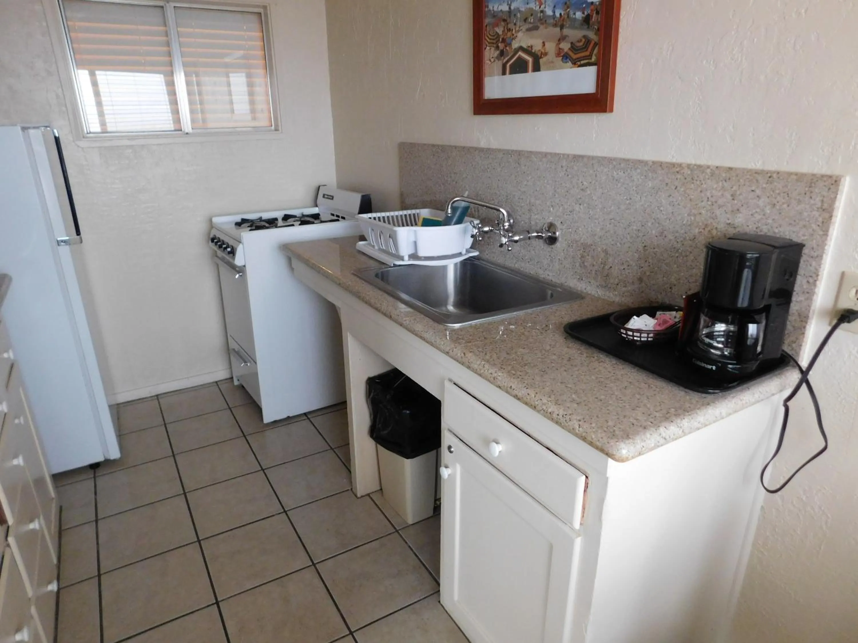 Kitchen or kitchenette in Capitola Venetian Vacation Rentals