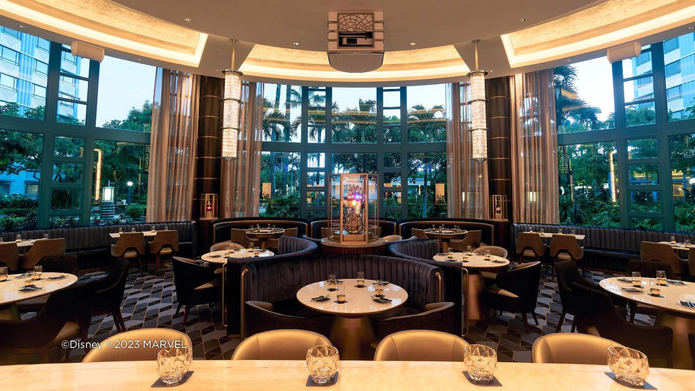 Restaurant/places to eat in Disney's Hollywood Hotel