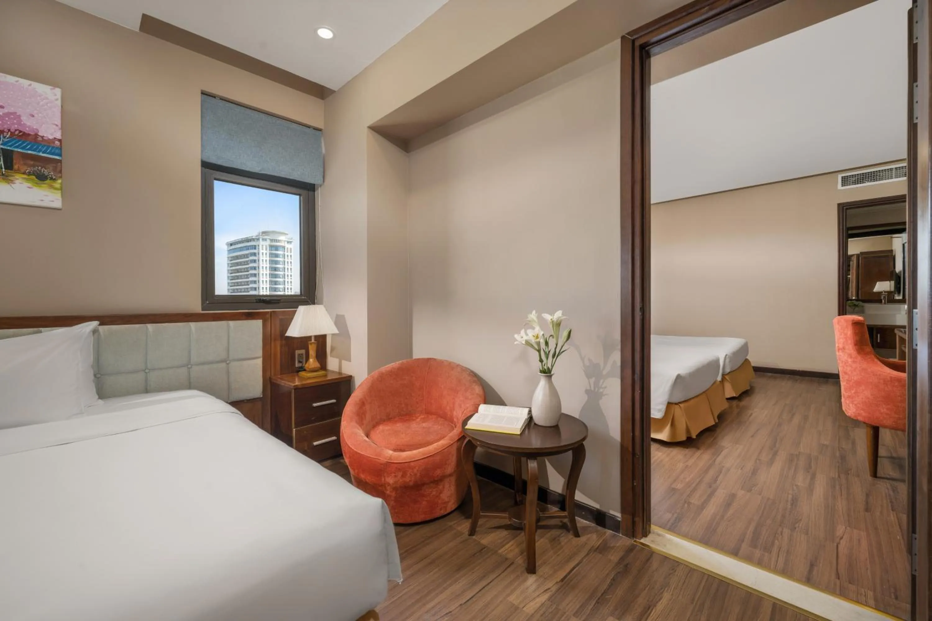 Bed in Yarra Ocean Suites Danang