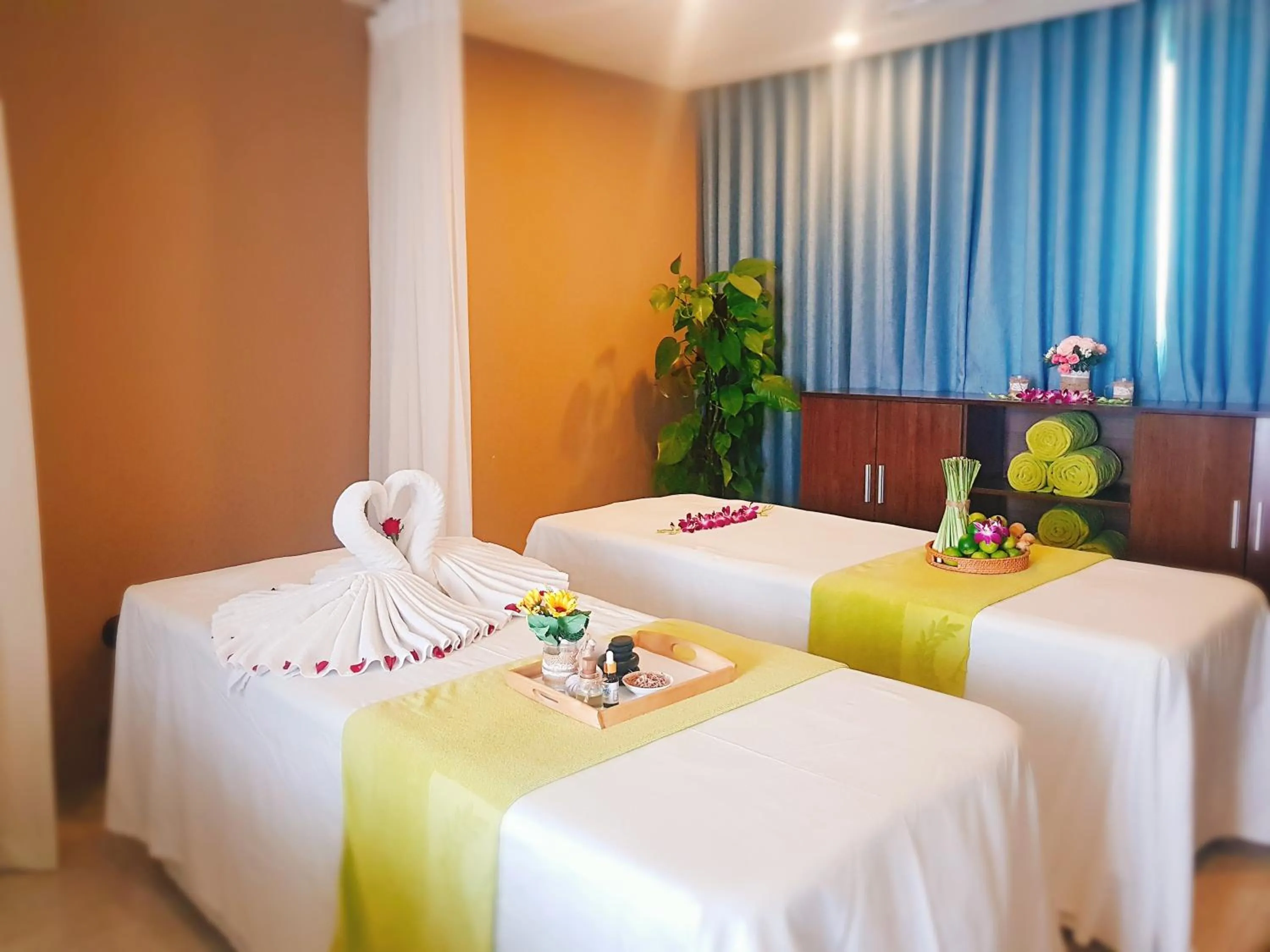 Spa and wellness centre/facilities, Bed in Yarra Ocean Suites Danang