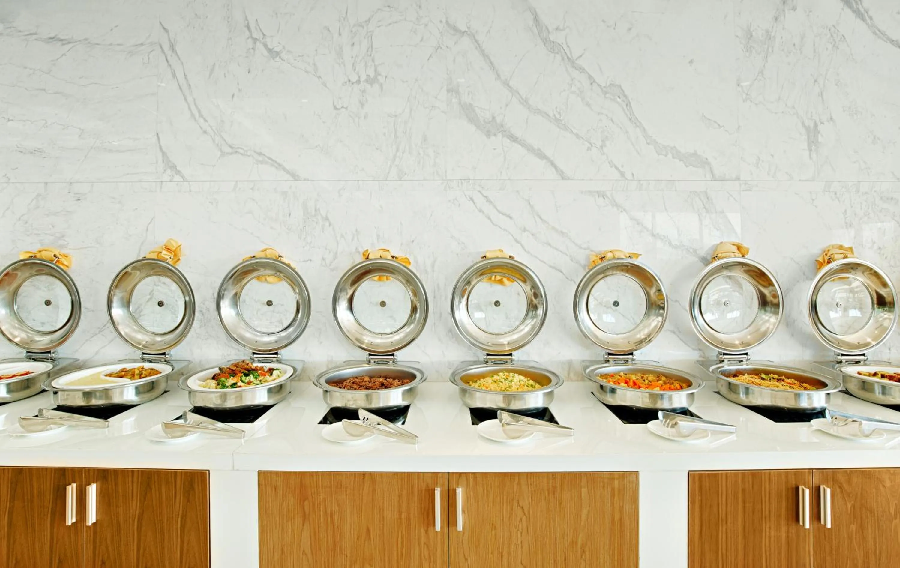 Breakfast in Yarra Ocean Suites Danang