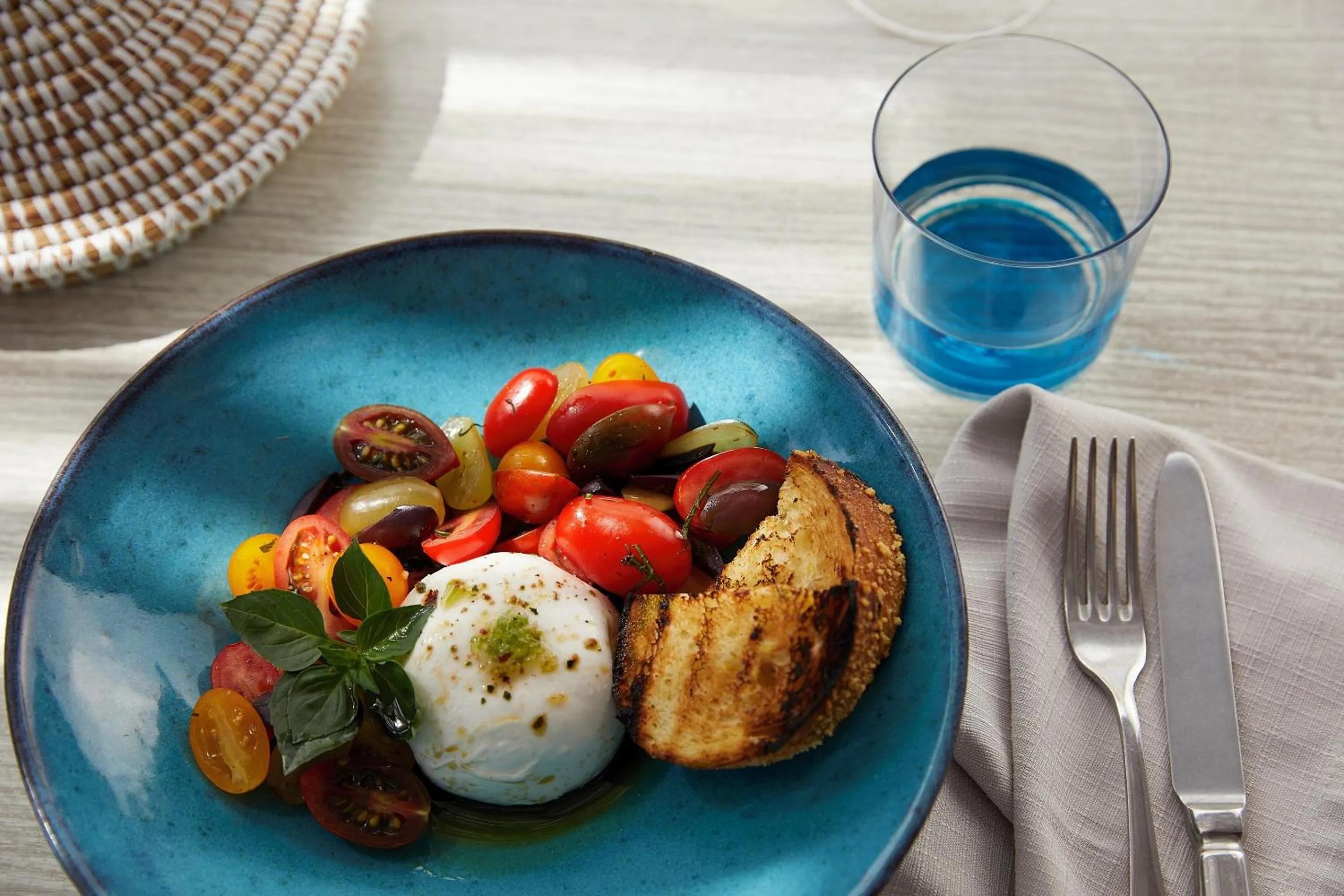 Restaurant/places to eat in Sani Dunes