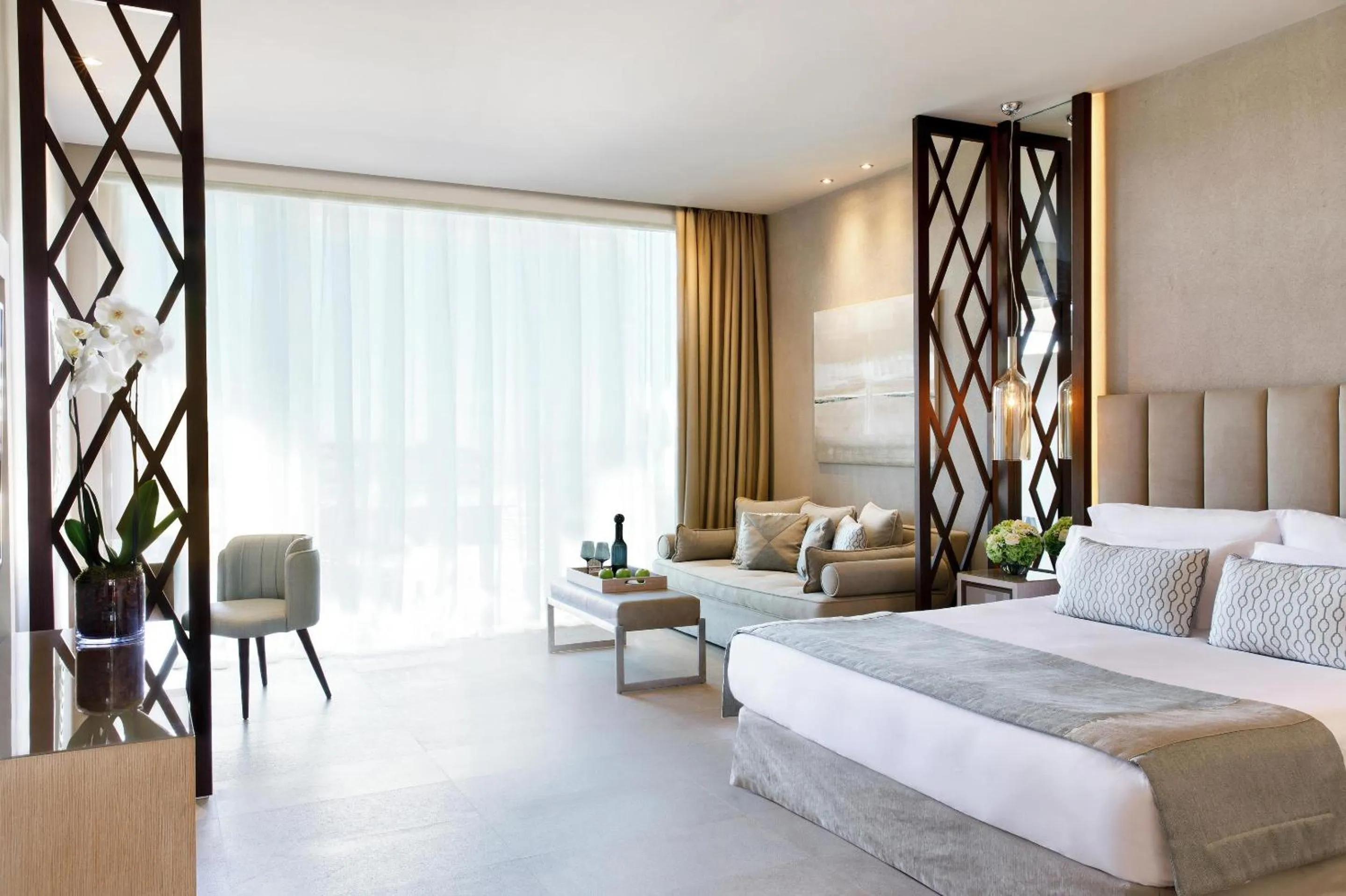 Photo of the whole room, Bed in Sani Dunes