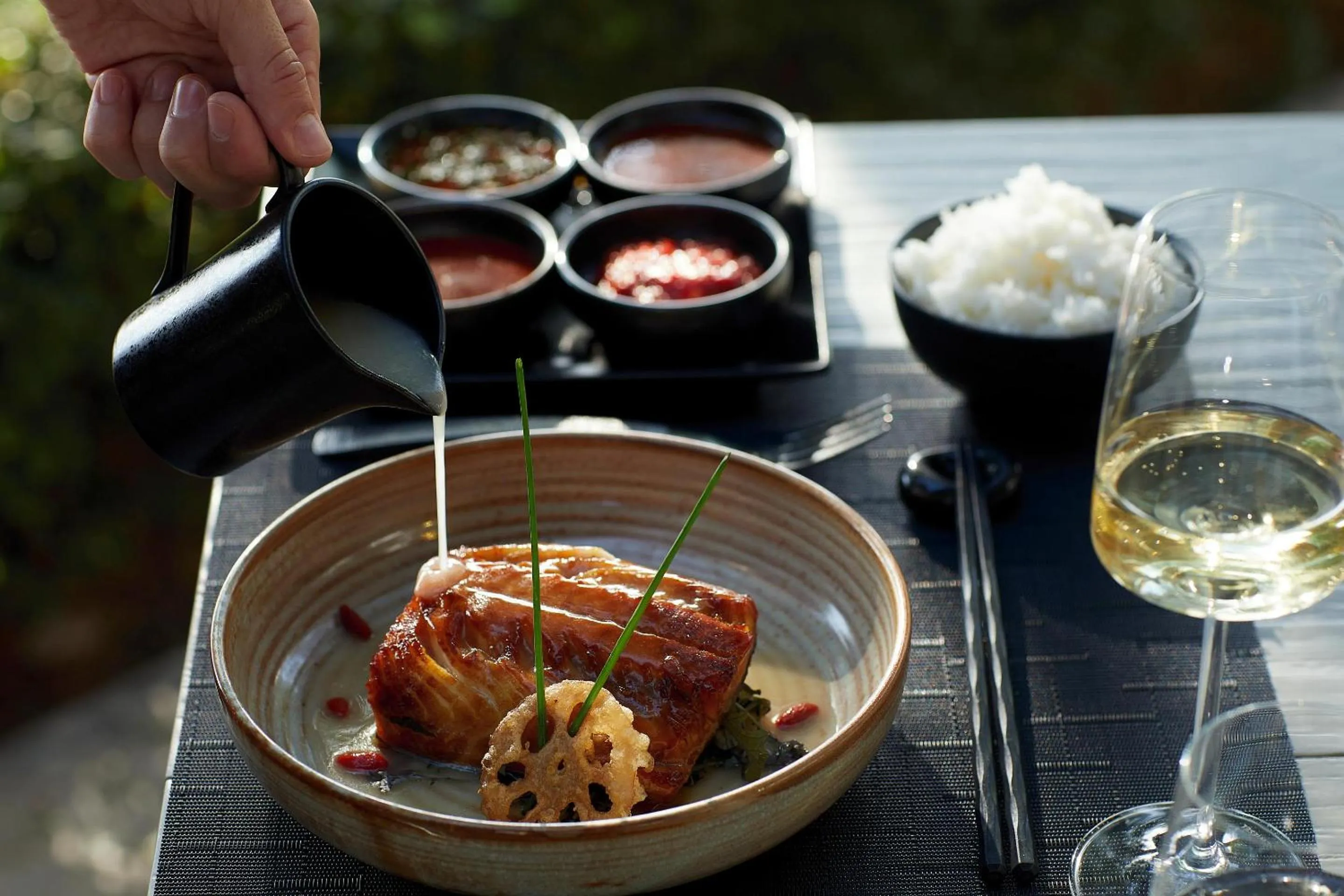 Restaurant/places to eat in Sani Dunes