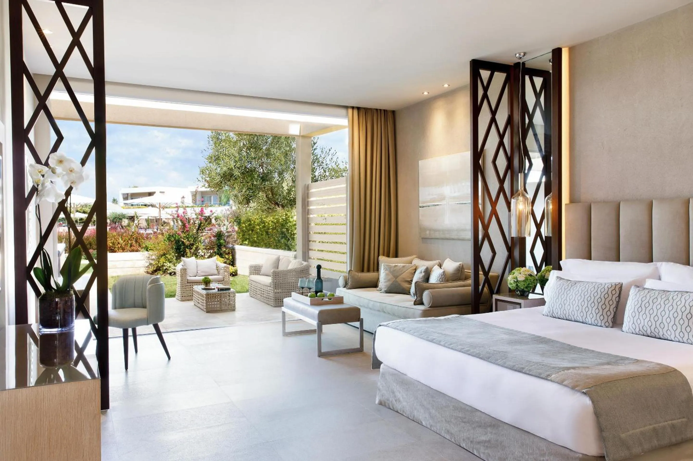 Photo of the whole room, Bed in Sani Dunes