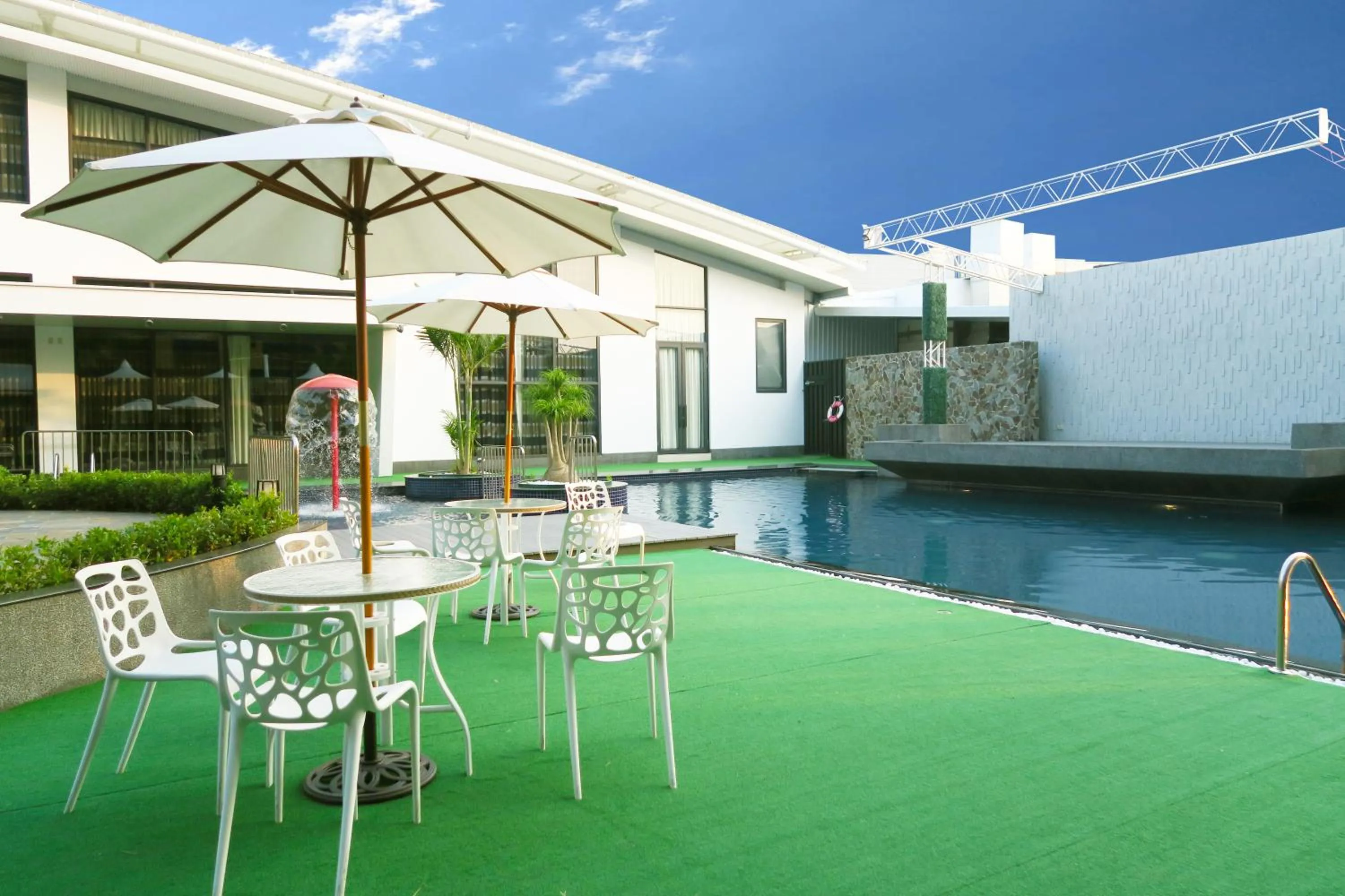 Swimming pool in Look Royal Resort