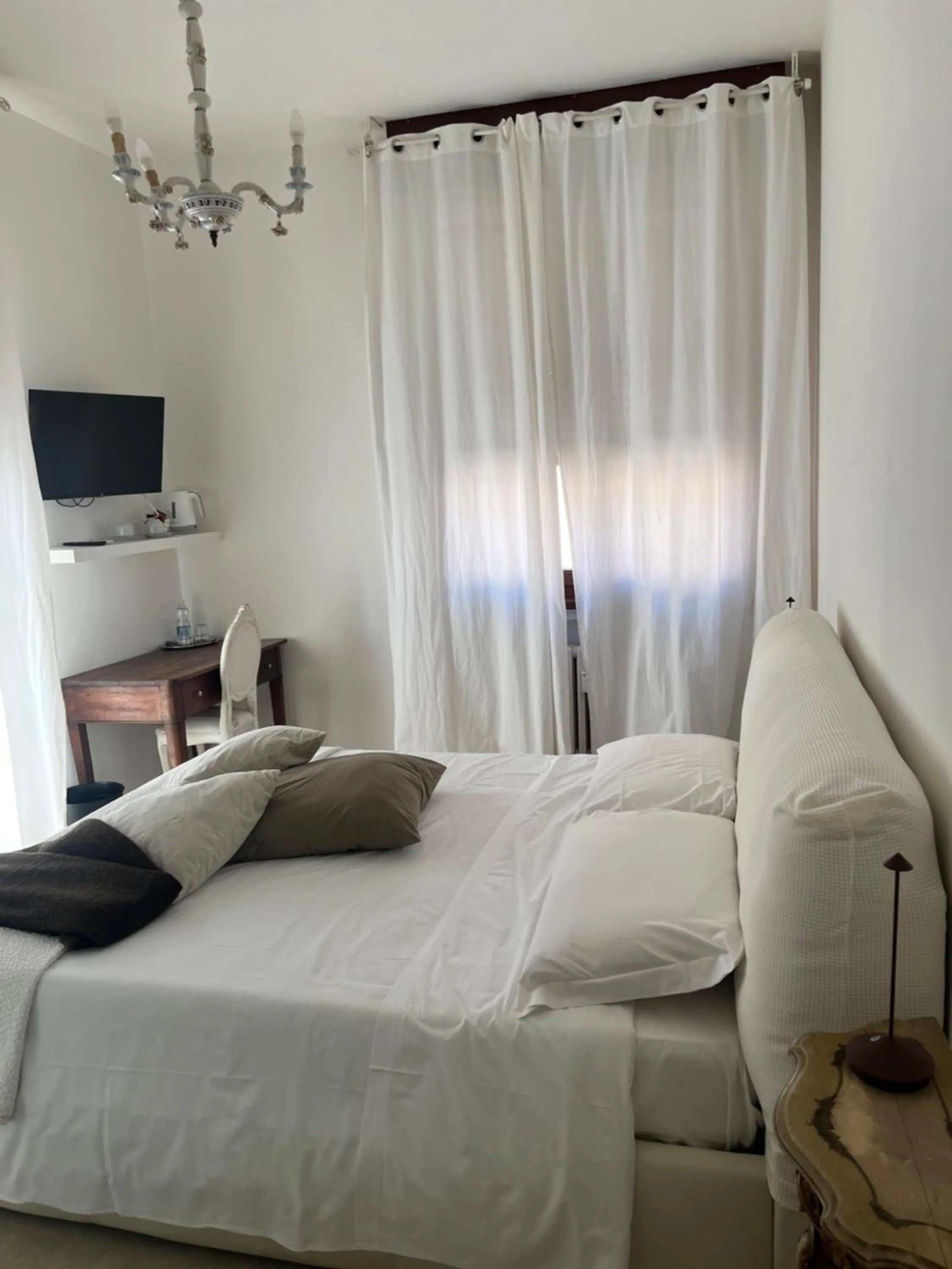 Bed in Fleur Blanche