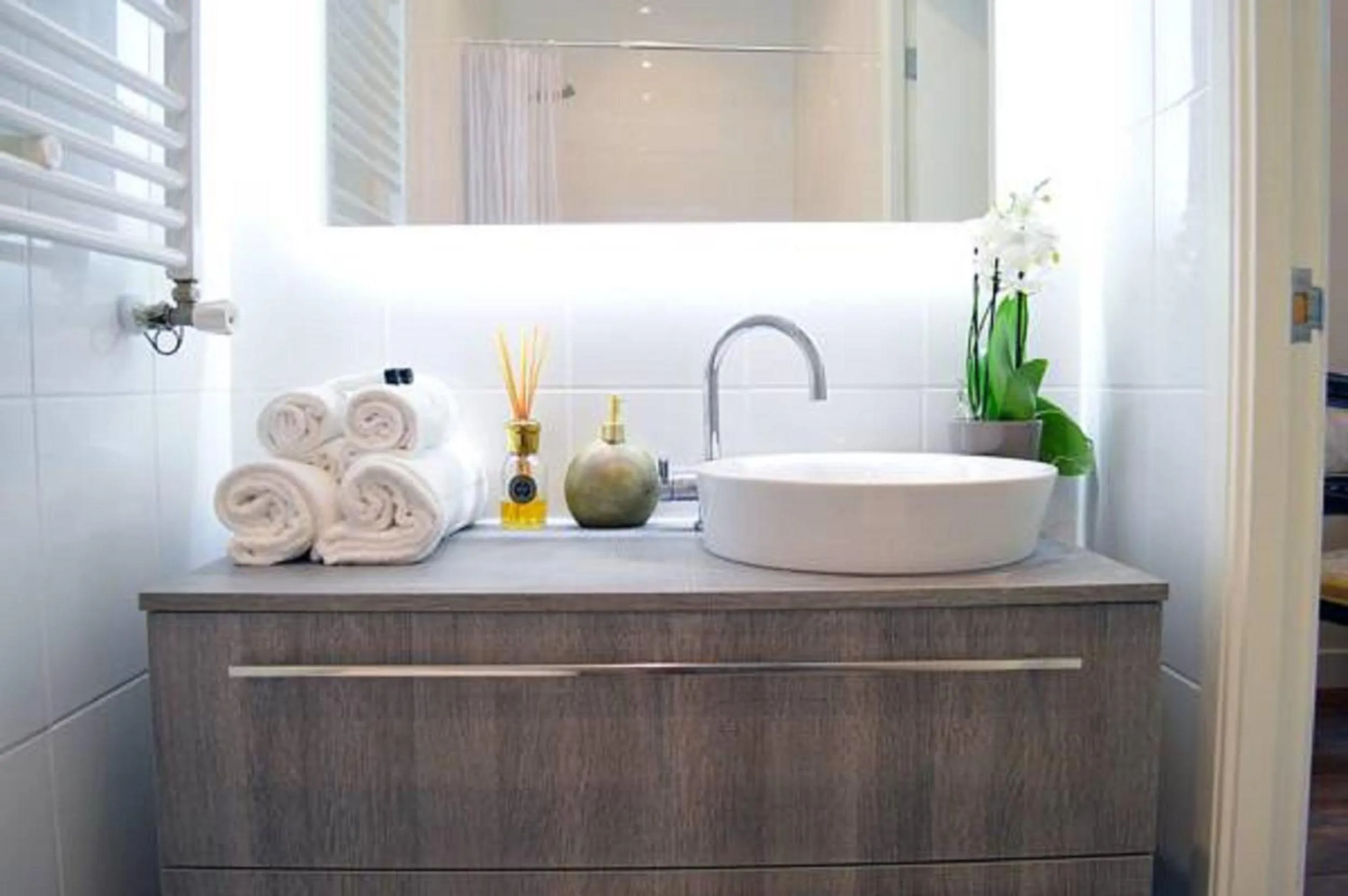 Bathroom in New monumental garden view Studio