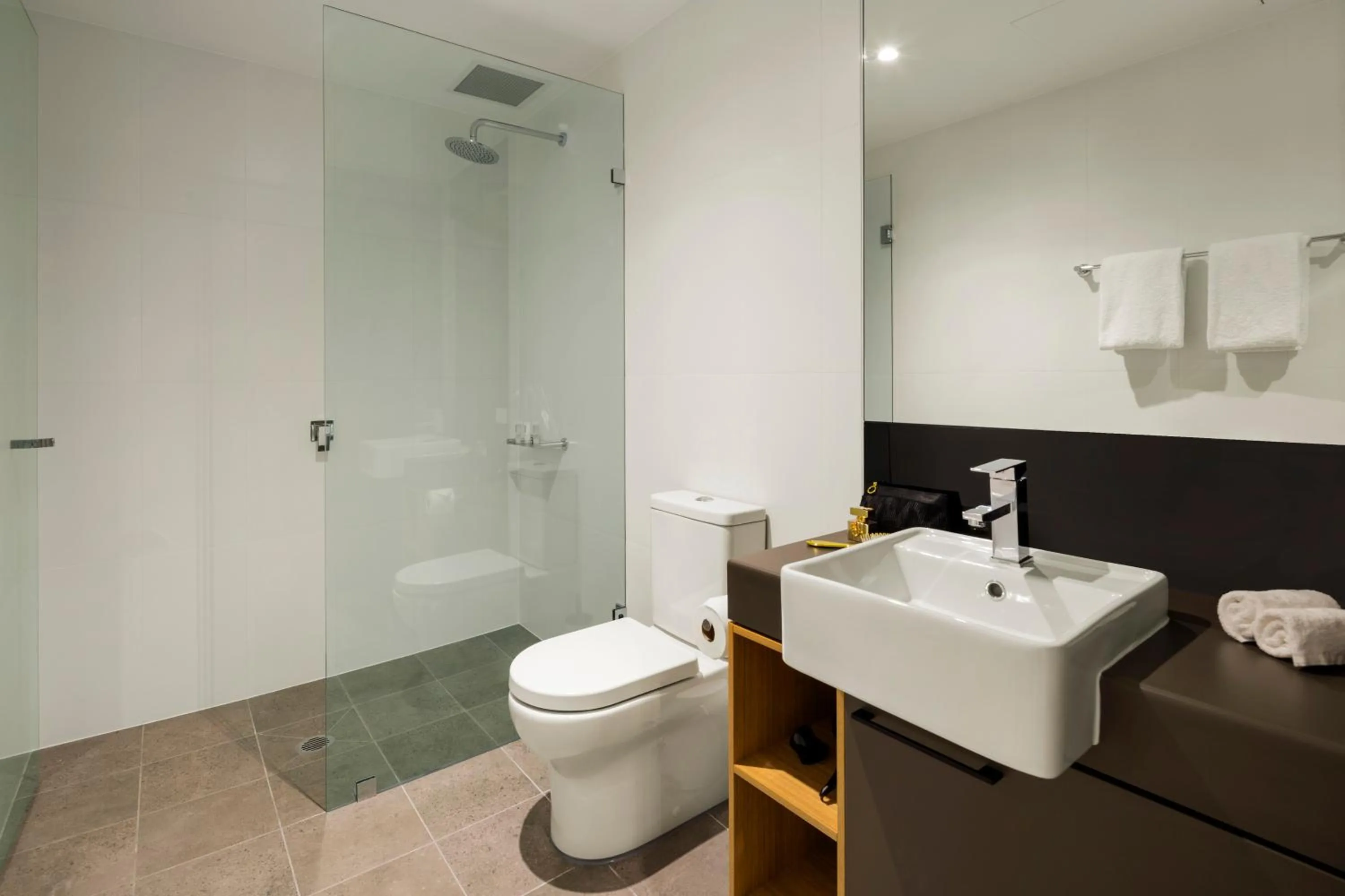 Shower in Quest Port Adelaide