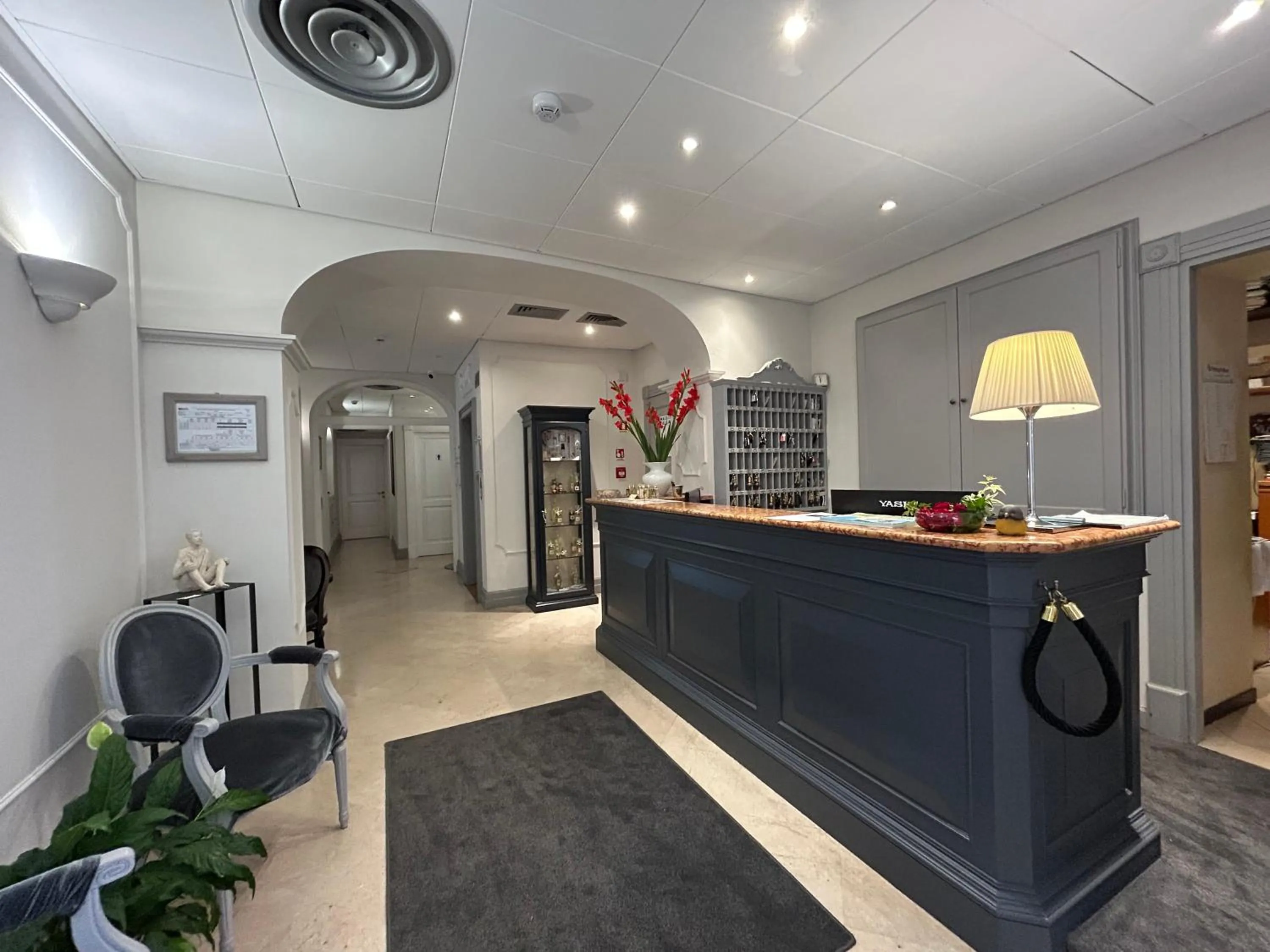 Lobby or reception in Hotel Cannero