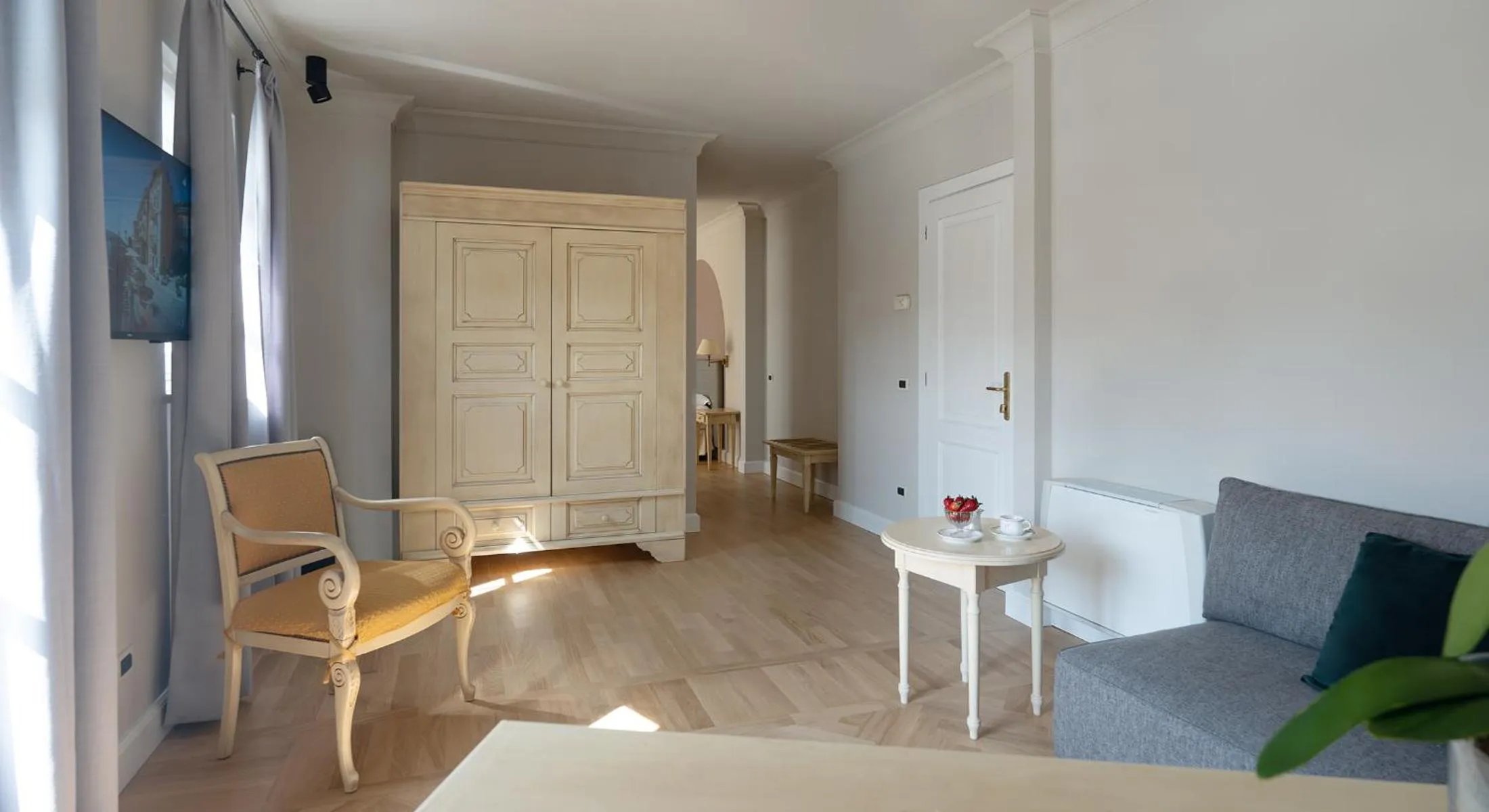 Bedroom in Hotel Cannero