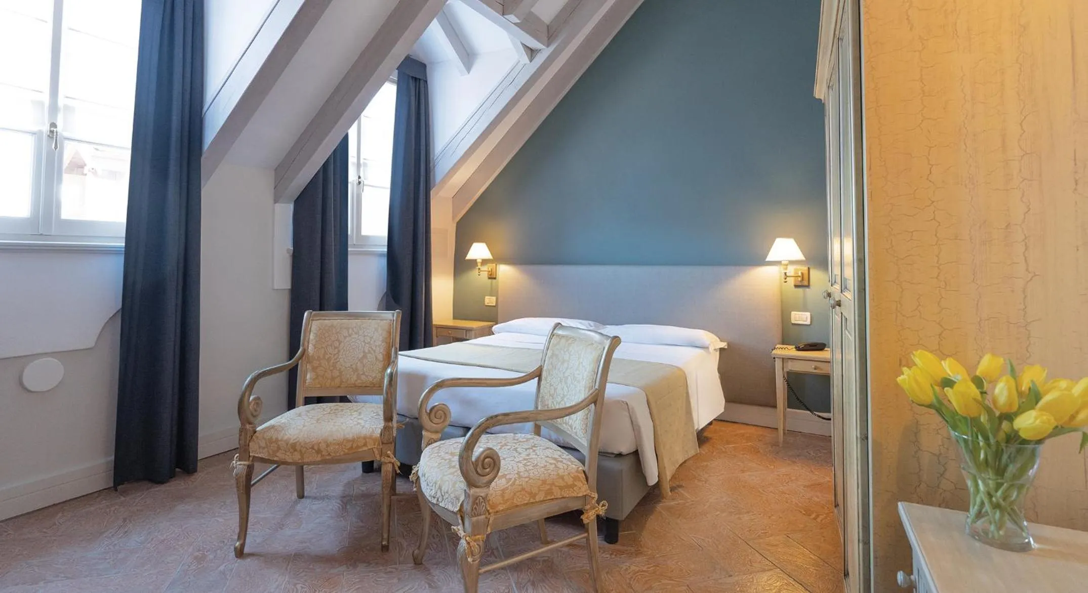 Bedroom, Bed in Hotel Cannero