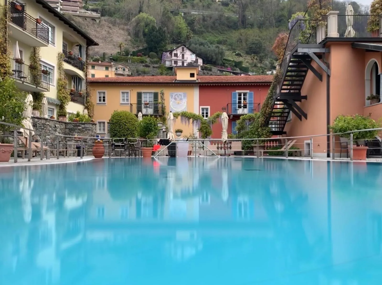 Pool view in Hotel Cannero