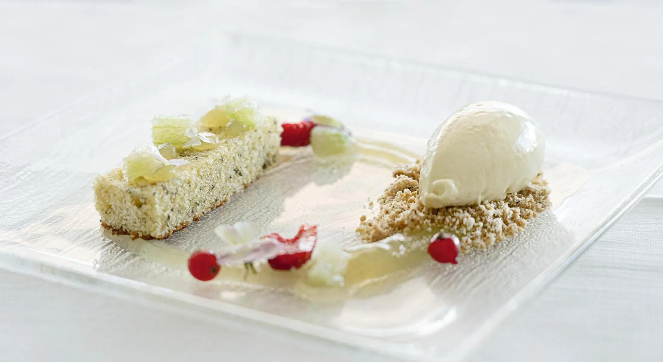 Restaurant/places to eat in Hotel Cannero