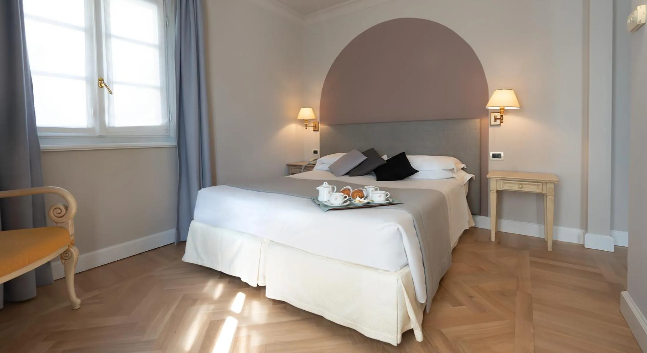 Bedroom, Bed in Hotel Cannero