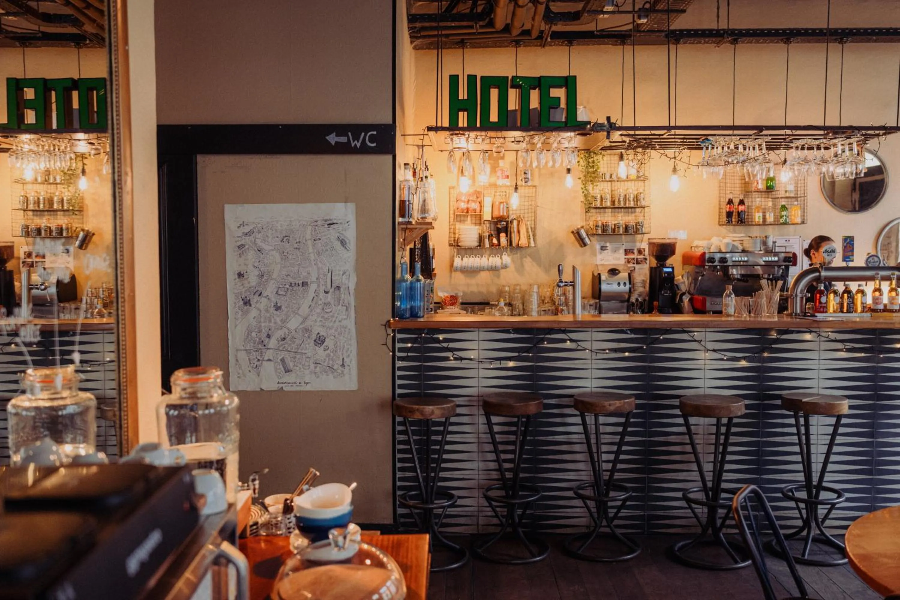 Lounge or bar in HO36 Hostel Lyon