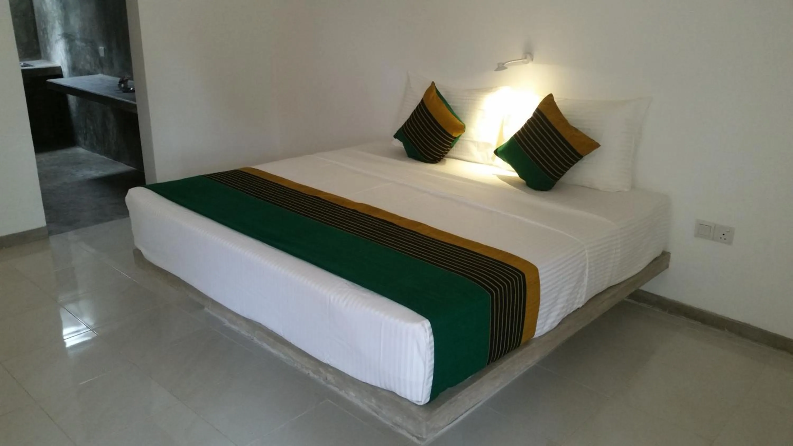 Bedroom, Bed in Kutumbaya