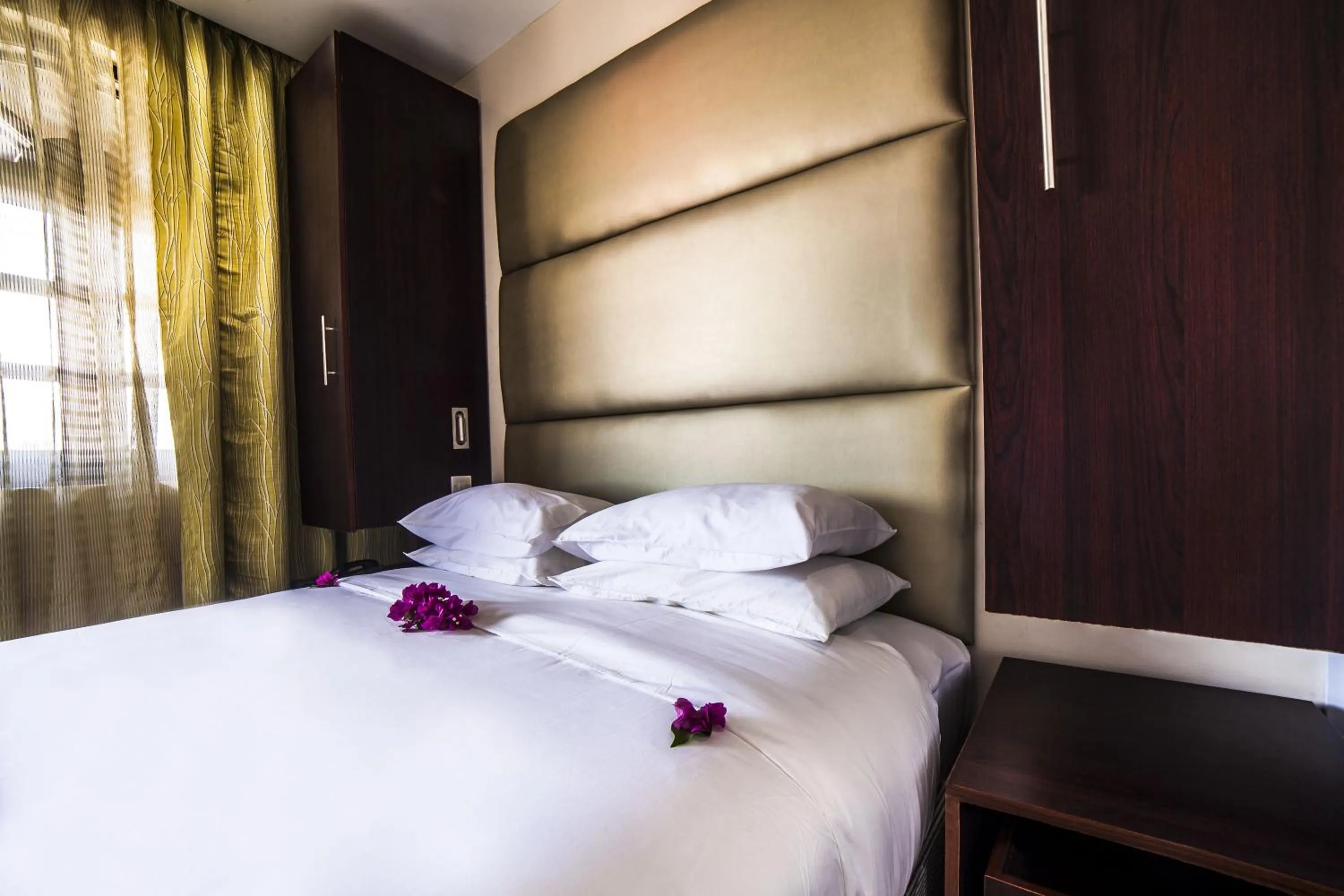 Bed in Best Western Plus Zanzibar